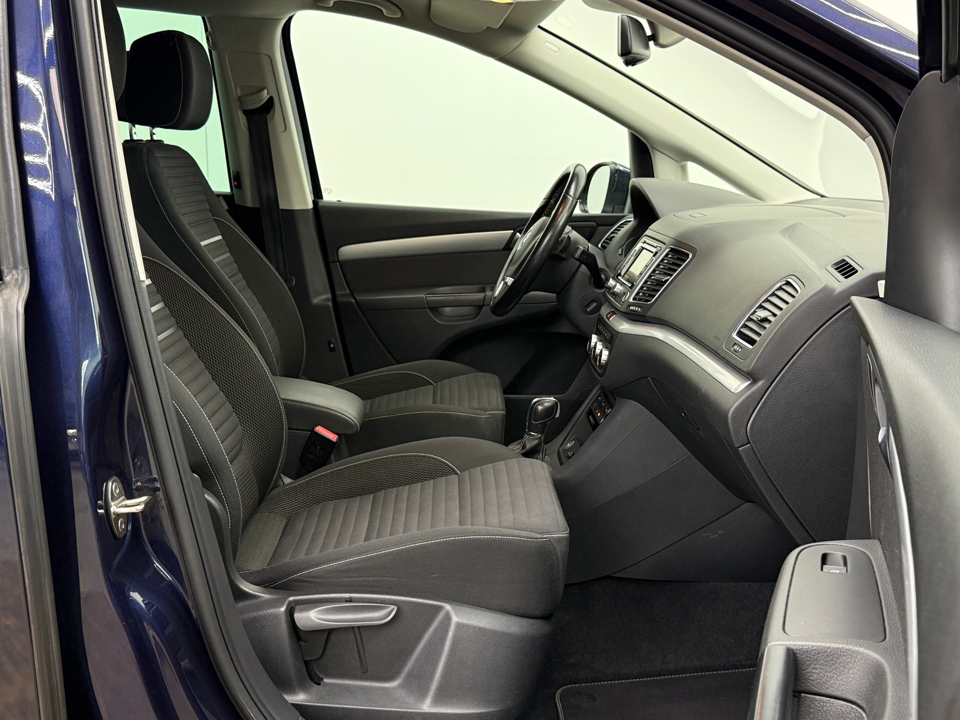 VW Sharan 2.0 TSI Cup DSG~7-PLÄTZER~-image-19