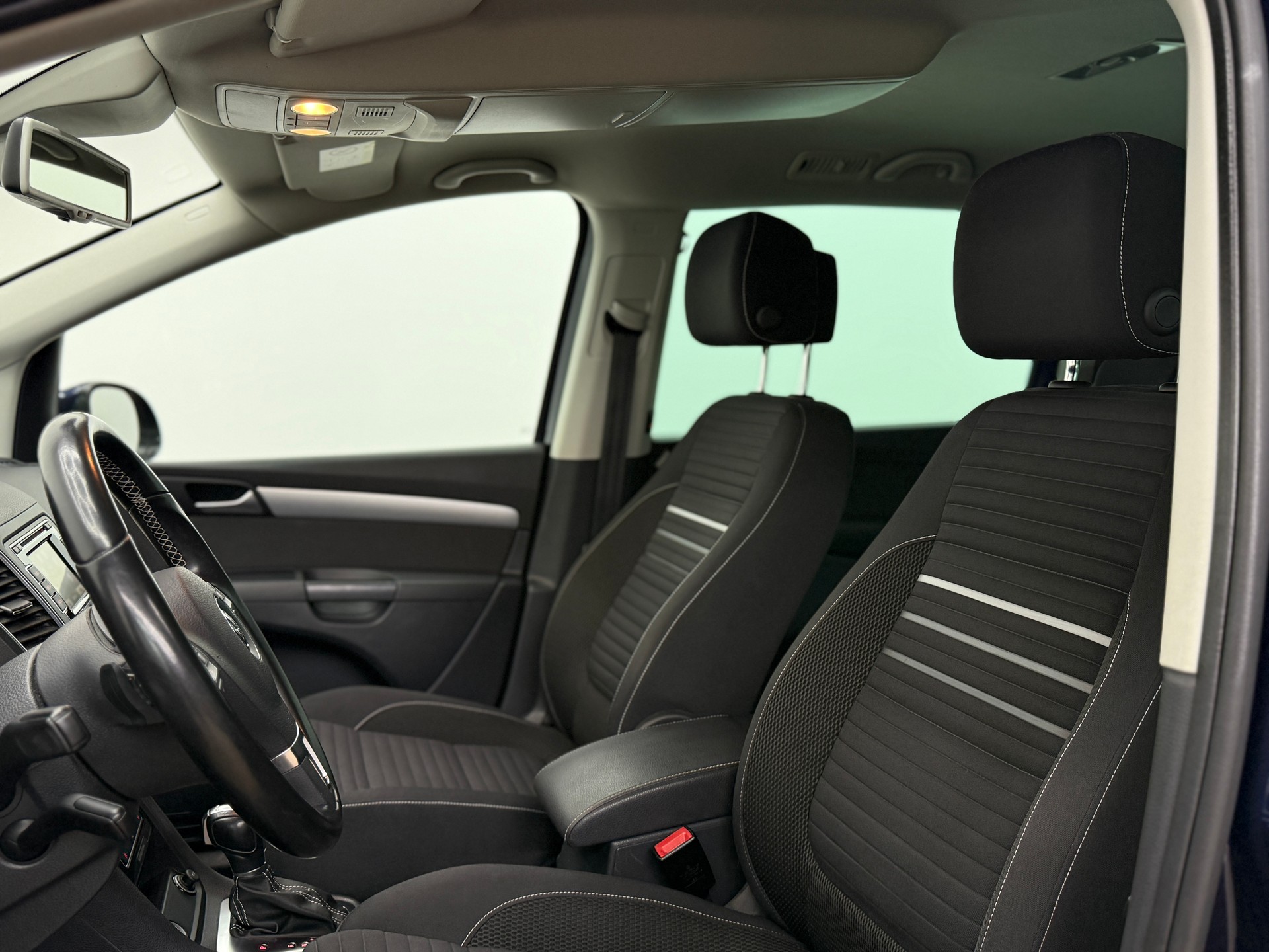 VW Sharan 2.0 TSI Cup DSG~7-PLÄTZER~-image-18