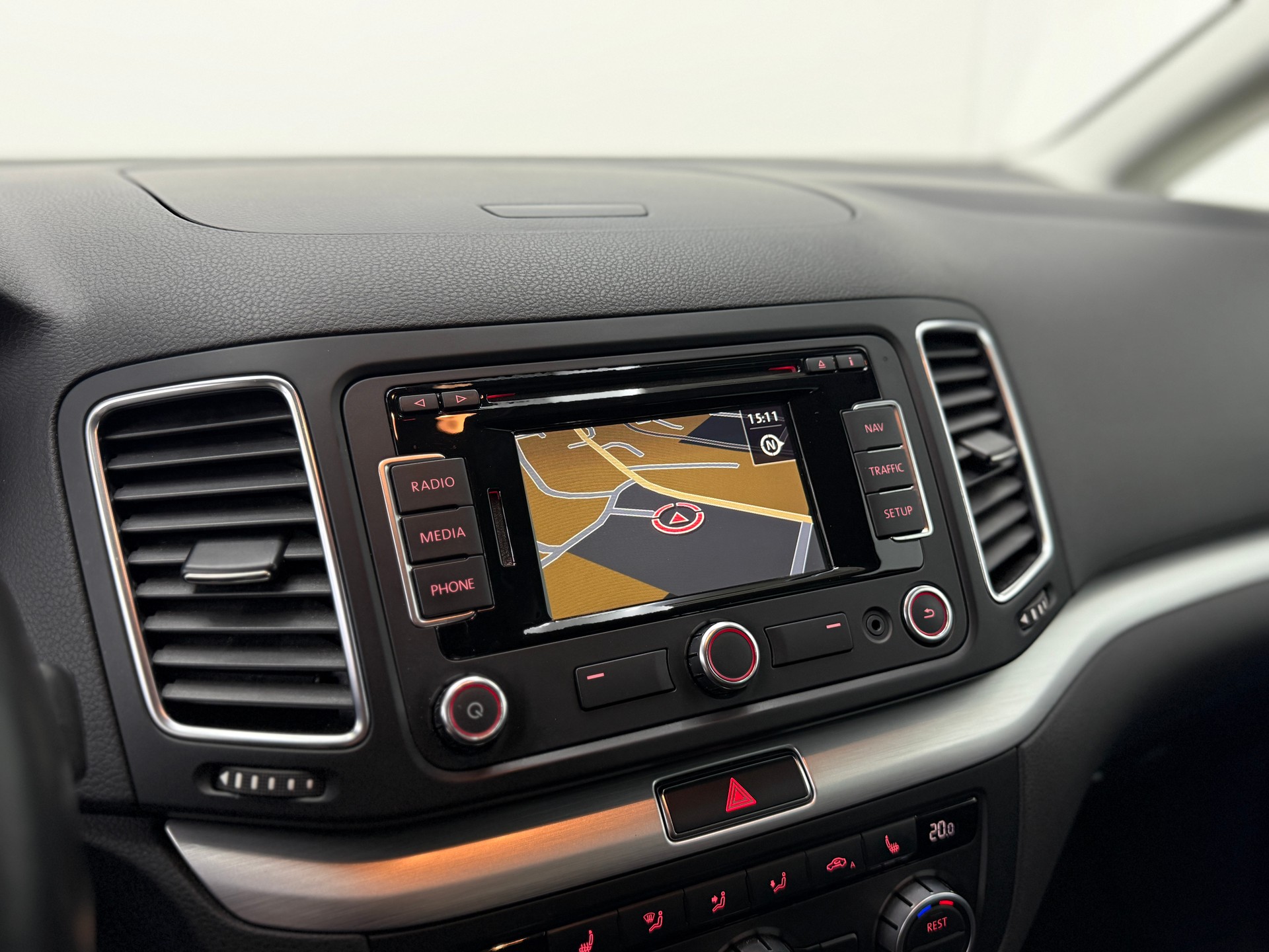 VW Sharan 2.0 TSI Cup DSG~7-PLÄTZER~-image-29