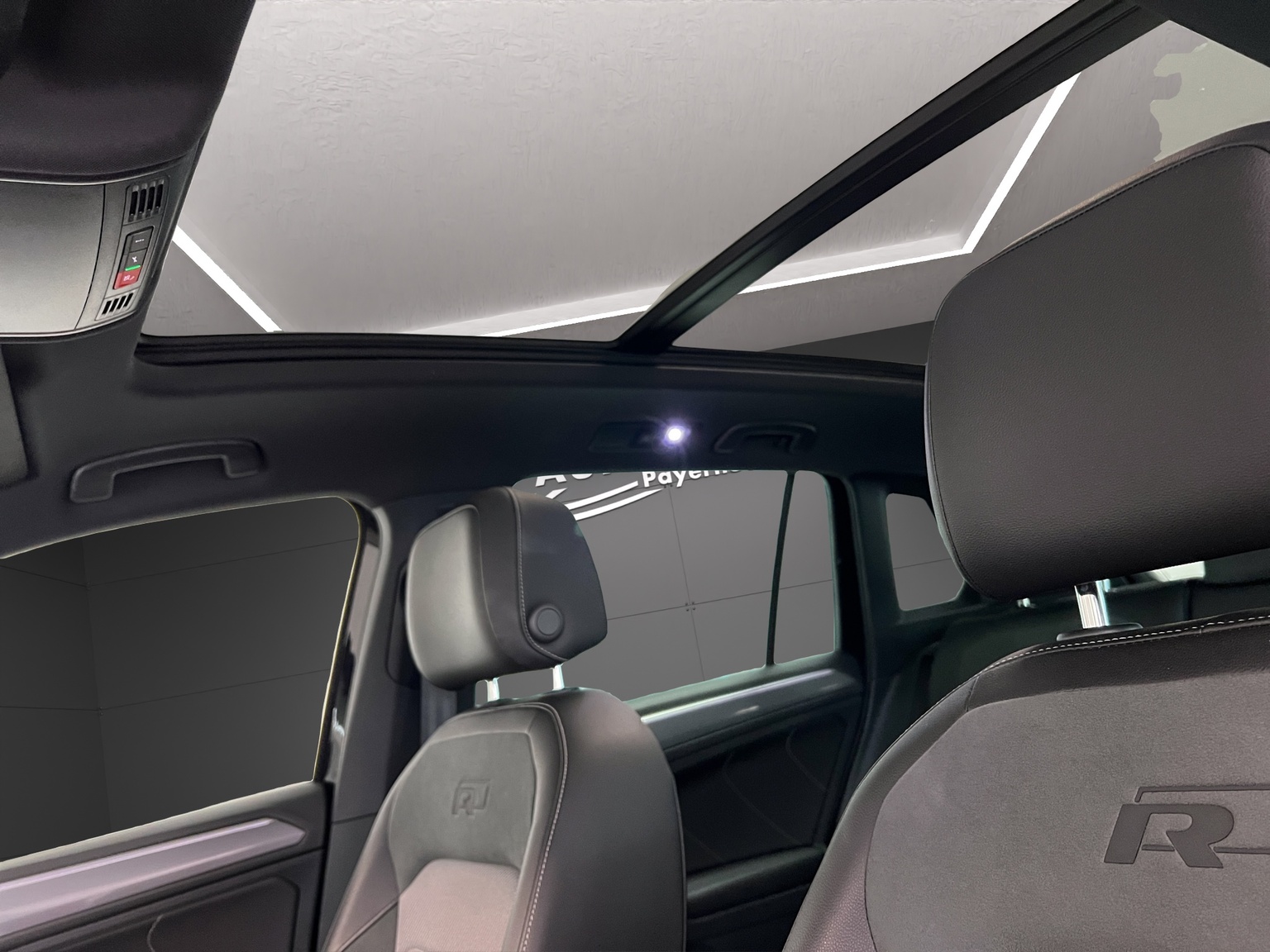 VW Tiguan 2.0TSI Highline 4Motion DSG-image-13