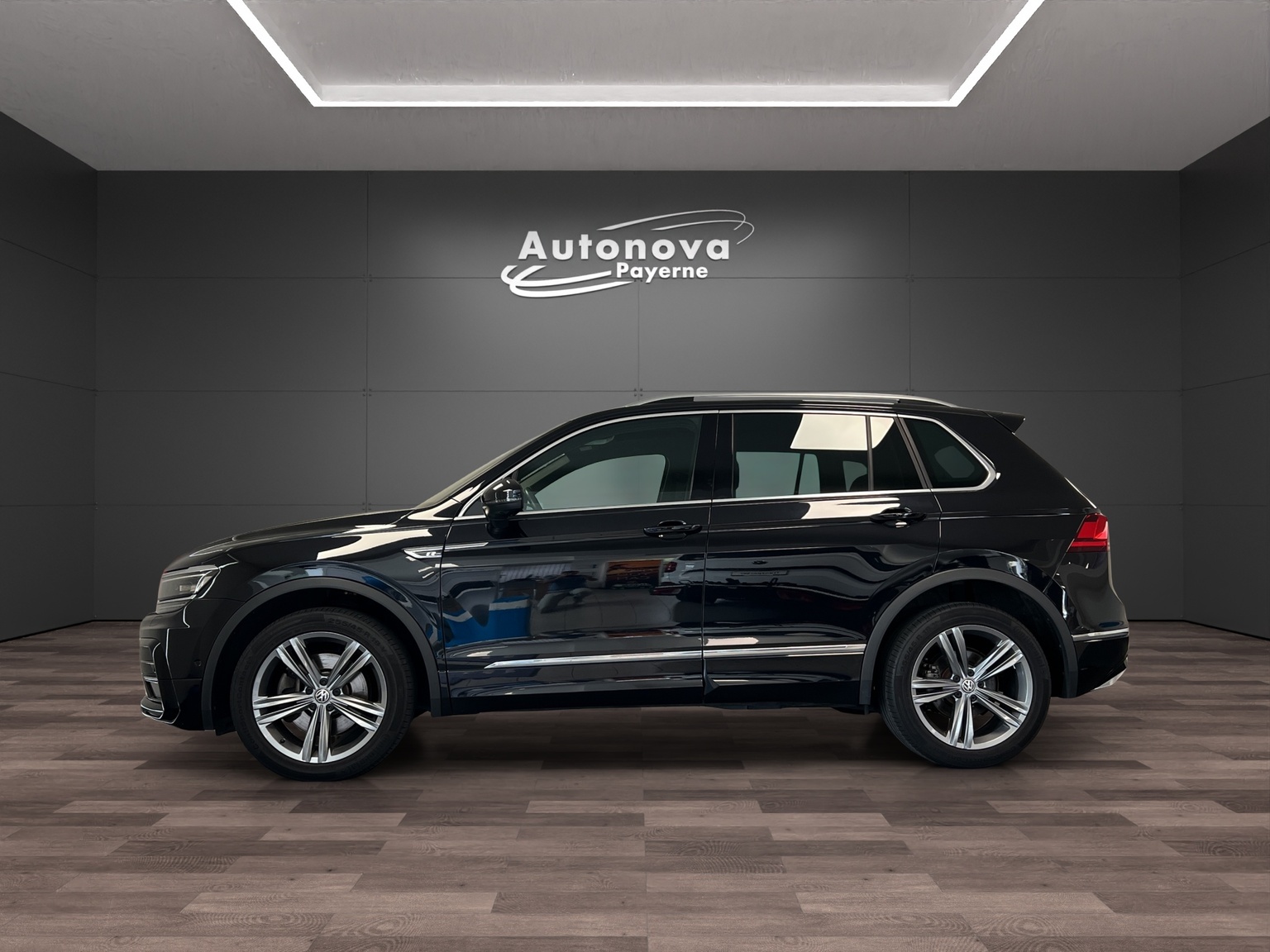 VW Tiguan 2.0TSI Highline 4Motion DSG-image-2