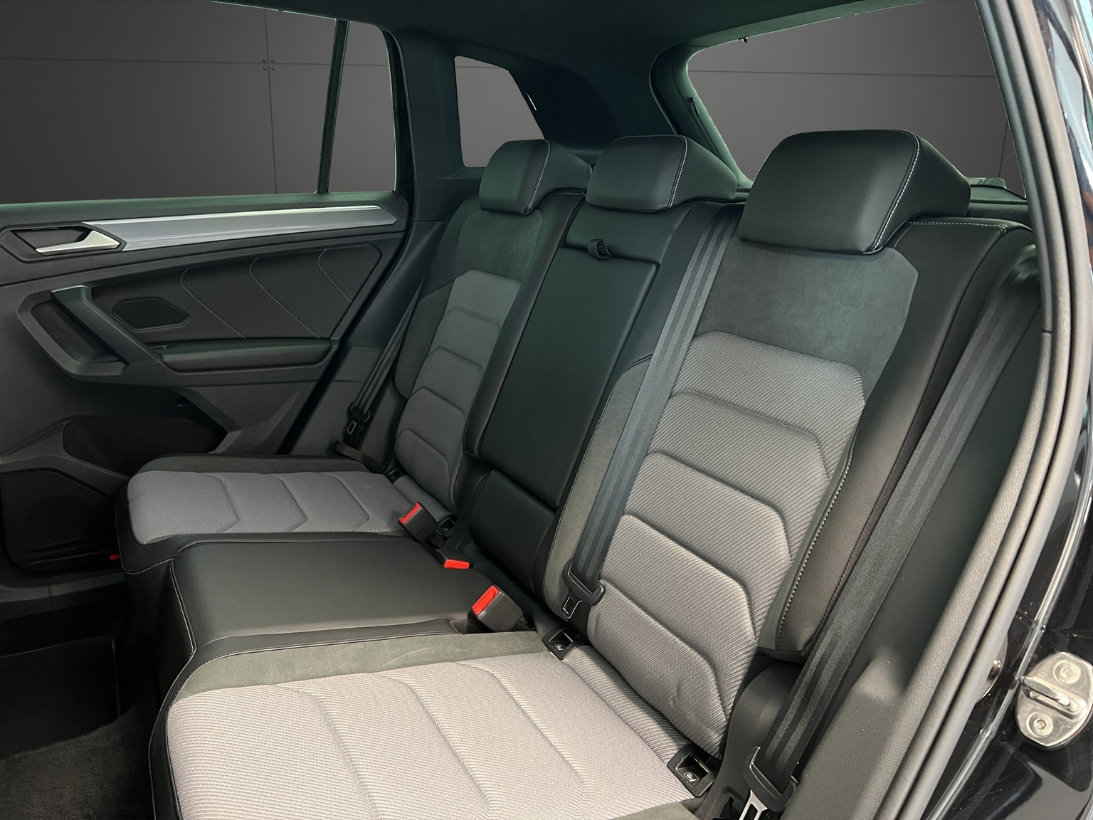 VW Tiguan 2.0TSI Highline 4Motion DSG-image-8