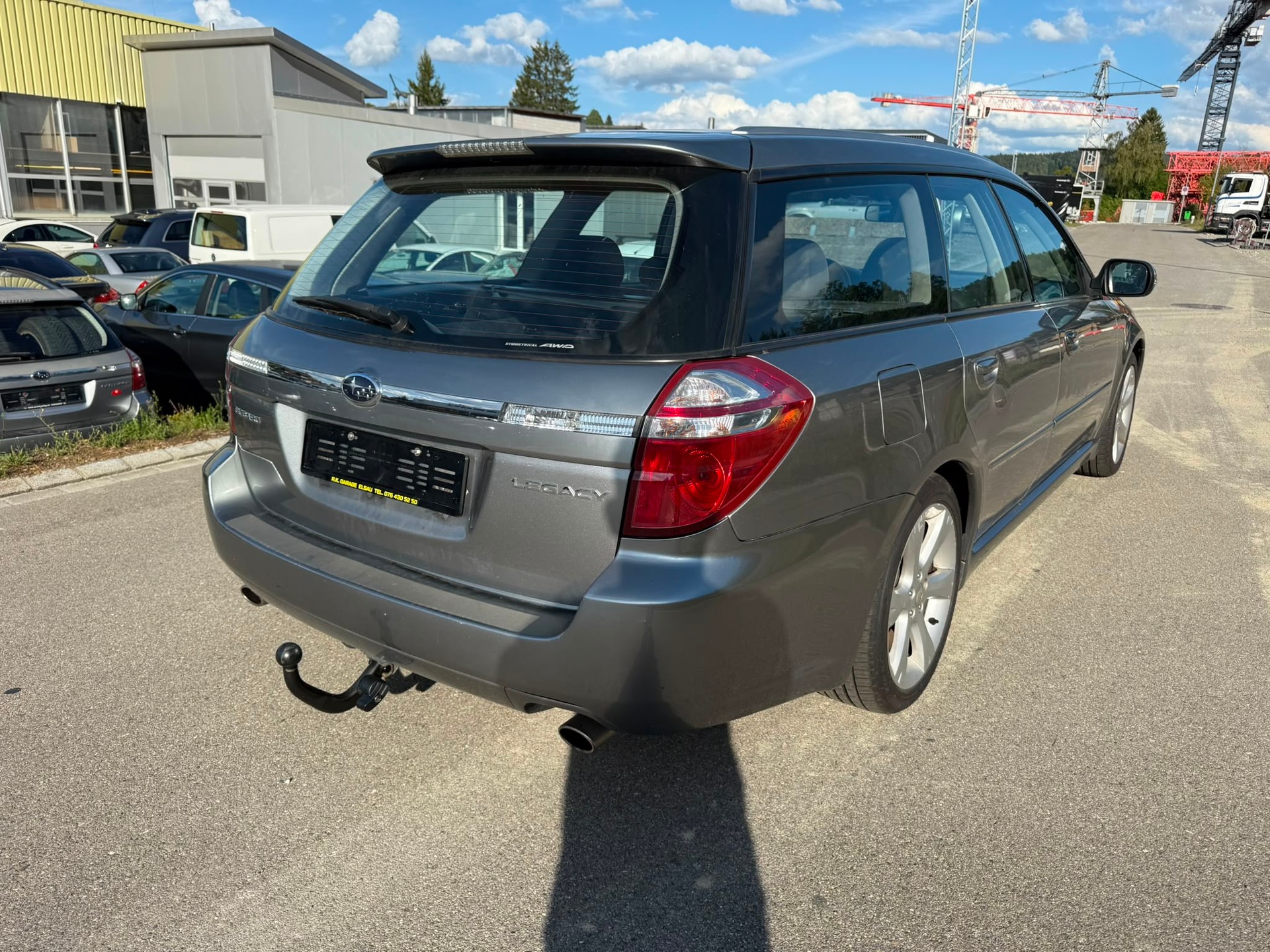 SUBARU Legacy 2.0R AWD Swiss-image-4