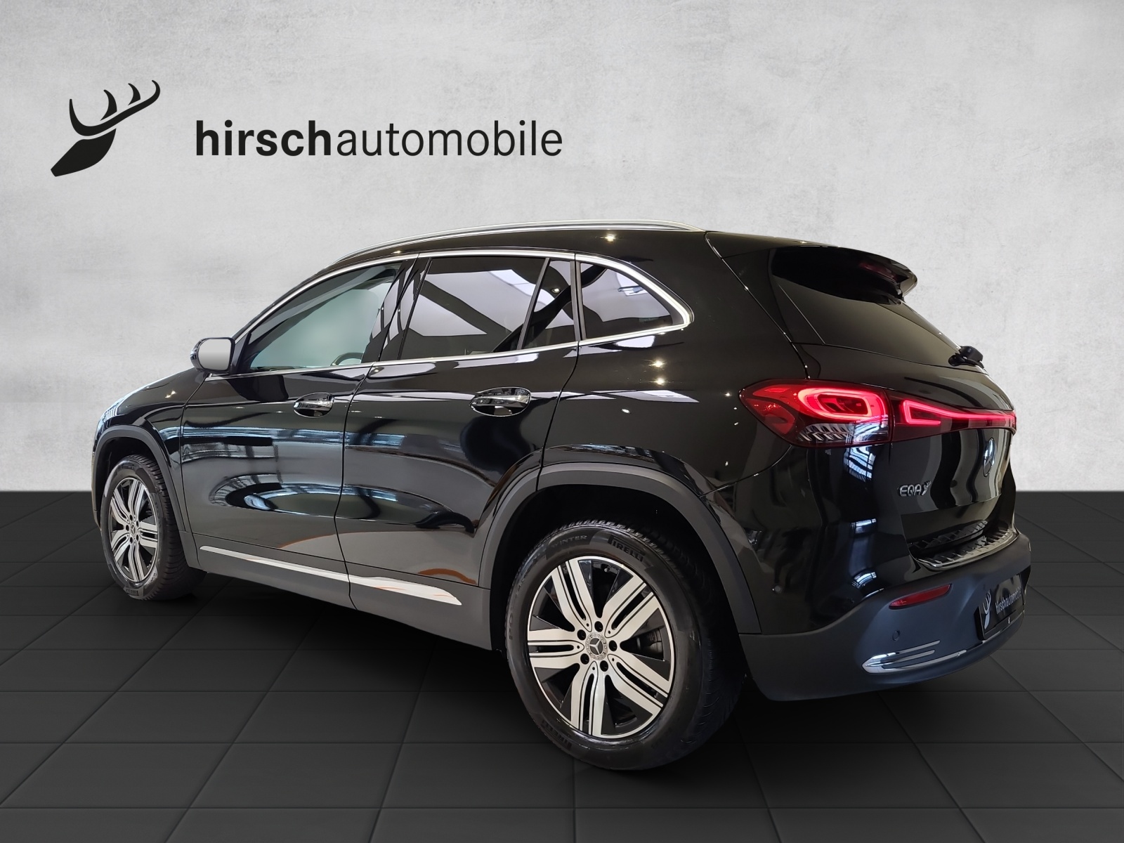 MERCEDES-BENZ EQA 250-showroom-element-1