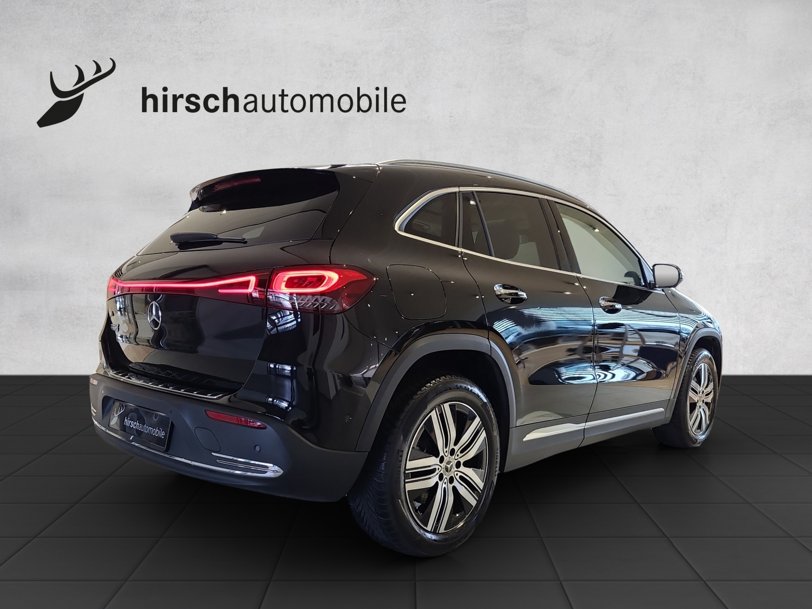 MERCEDES-BENZ EQA 250-showroom-element-3