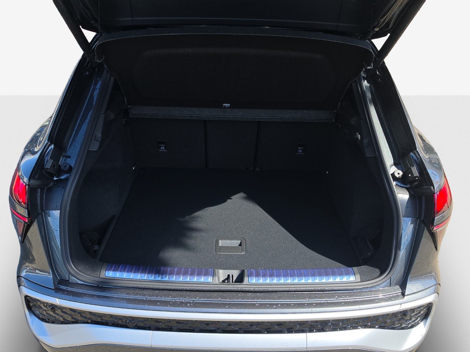 AUDI Q3 SUV 110 kW TFSI S tronic-image-12