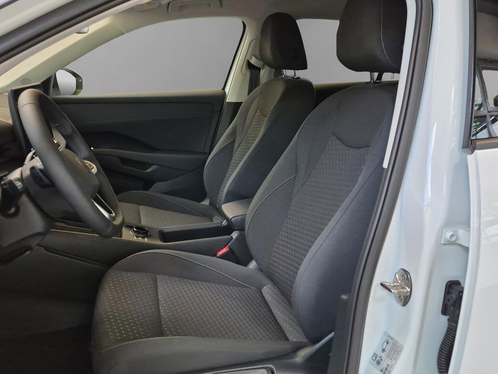 VW T-Roc 1.5 eTSI mHEV Life DSG-image-5