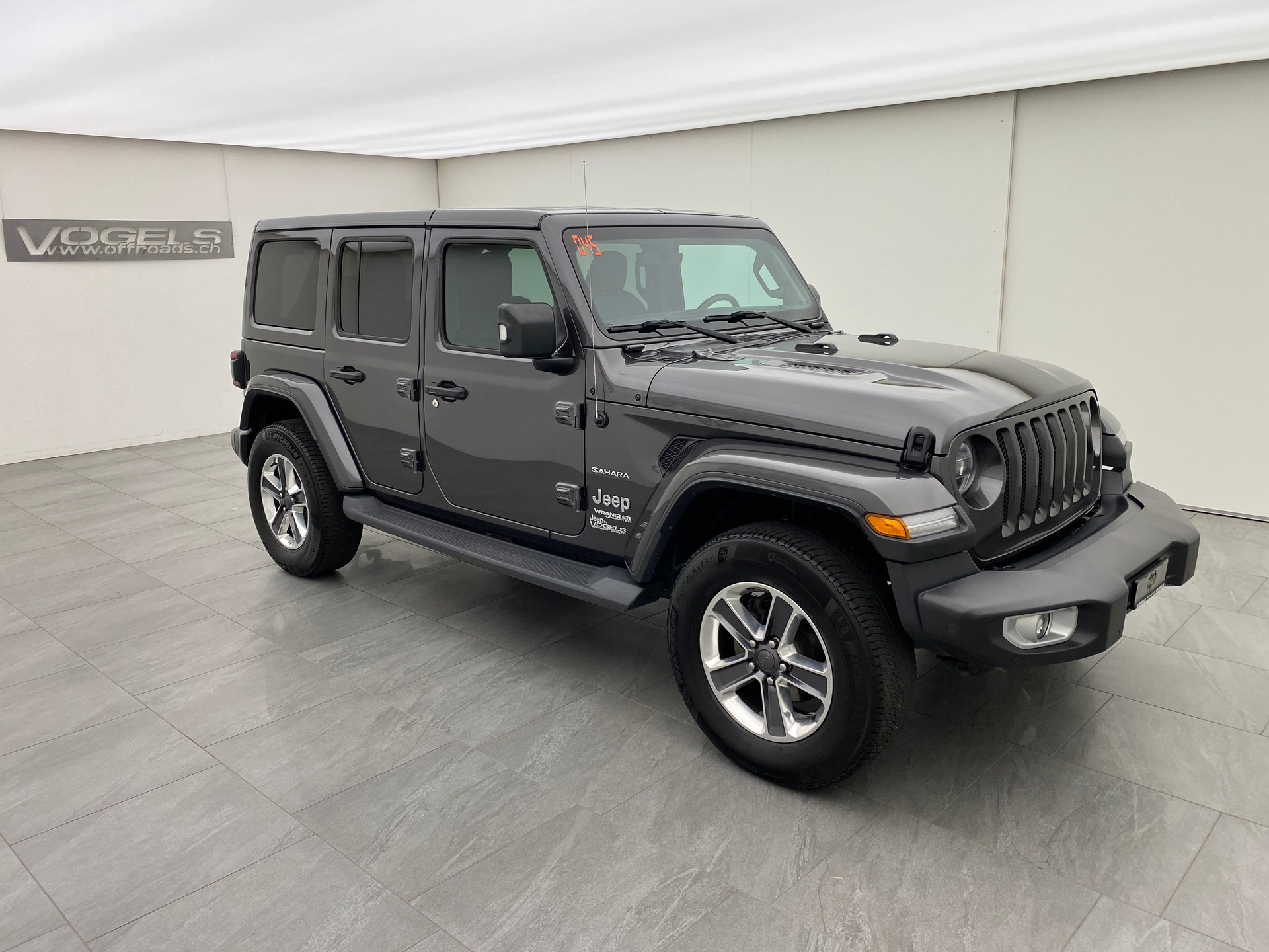 JEEP Wrangler 2.0 Sahara Unlimited-image-2