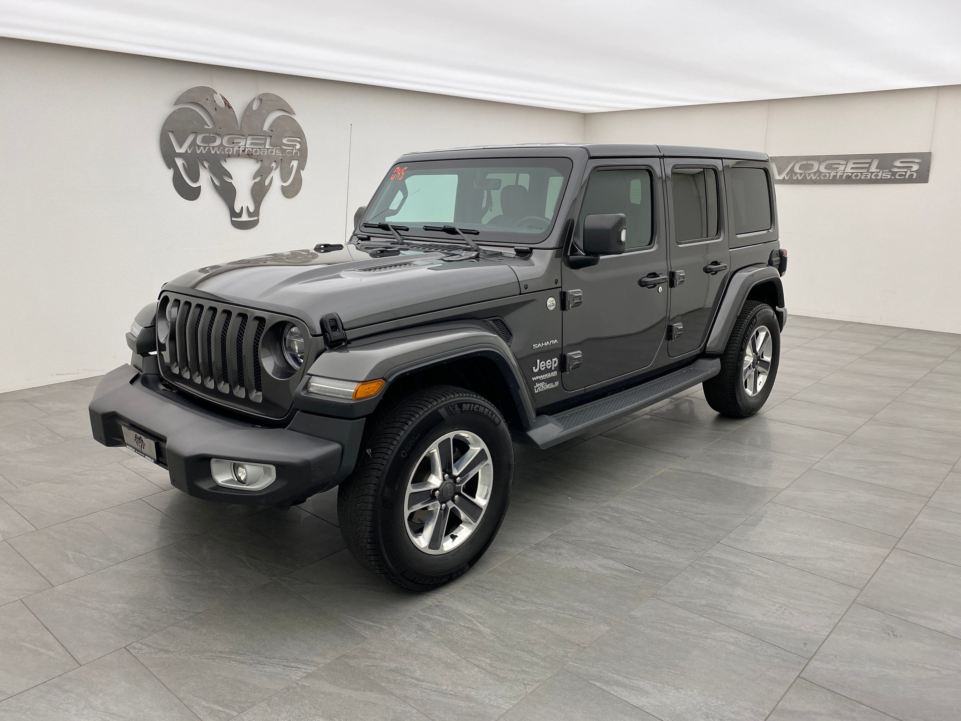 JEEP Wrangler 2.0 Sahara Unlimited-image-0