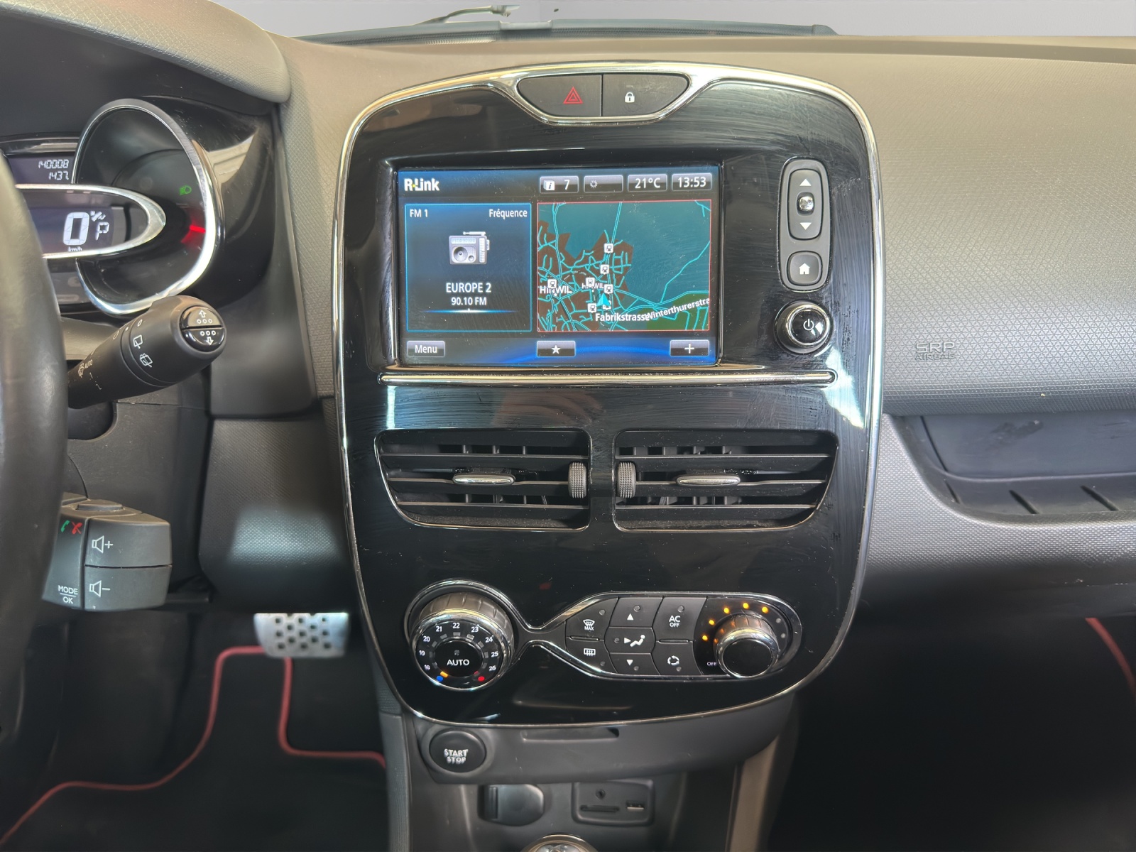 RENAULT Clio Grandtour 1.2 16V T GT EDC-image-13