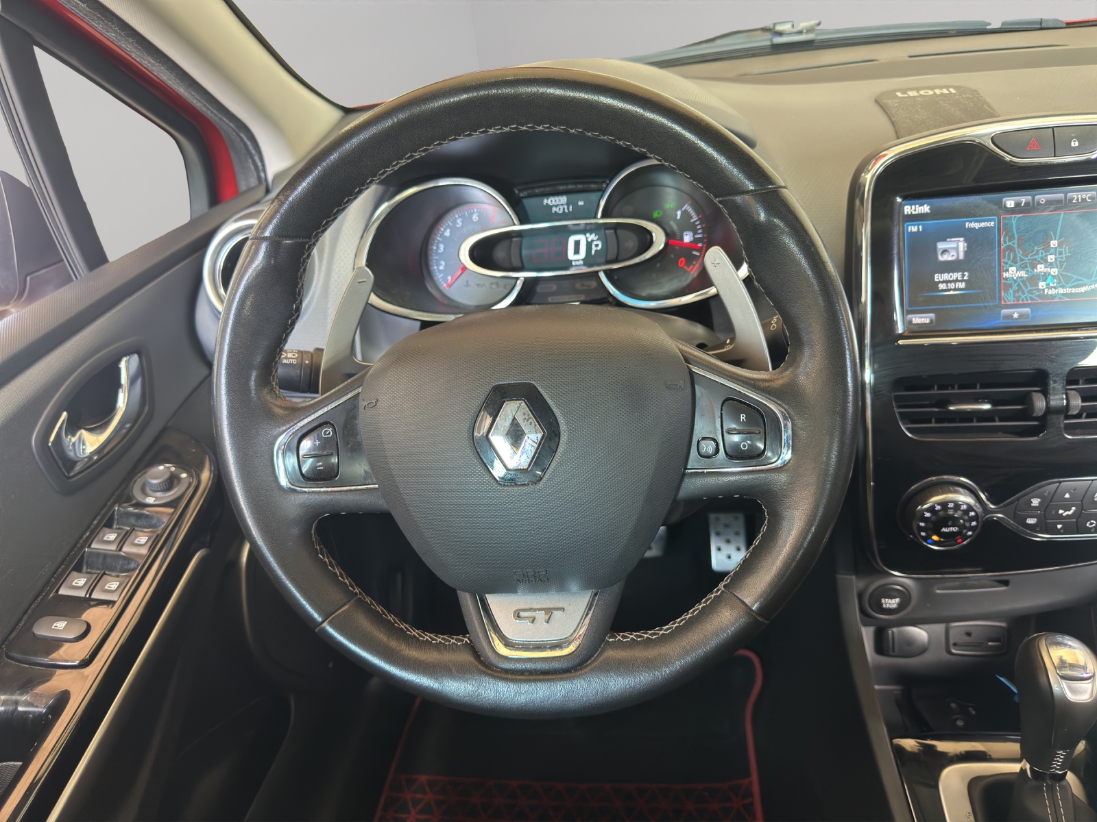 RENAULT Clio Grandtour 1.2 16V T GT EDC-image-17