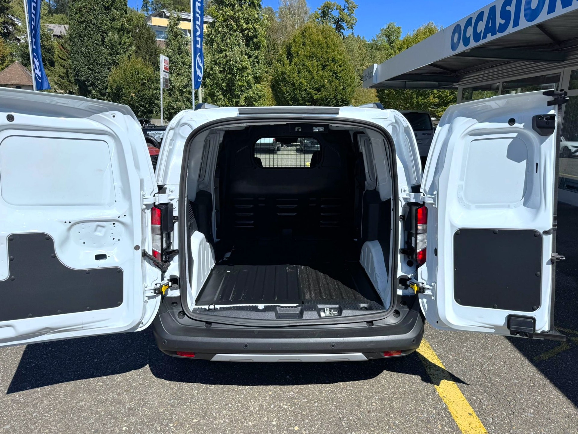 FORD Transit Courier 1.5 Activ-image-16