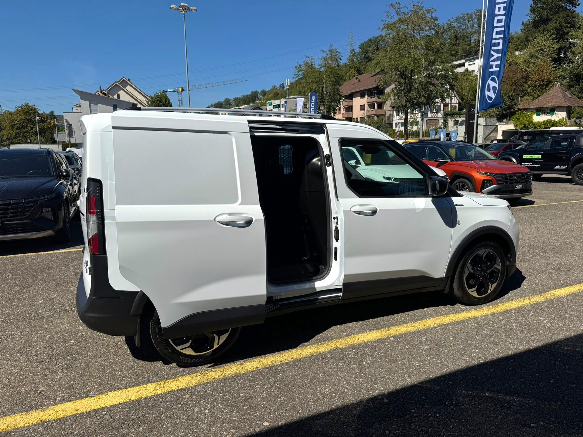 FORD Transit Courier 1.5 Activ-image-8