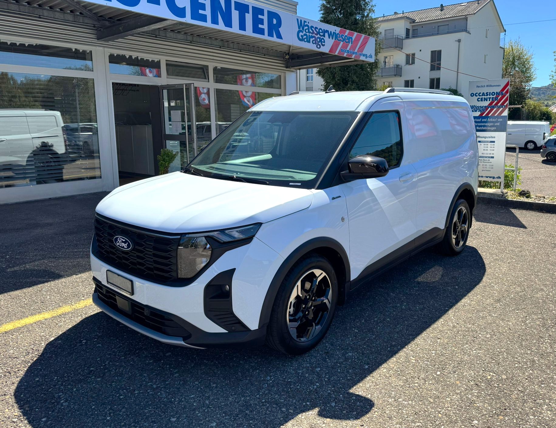 FORD Transit Courier 1.5 Activ-image-0