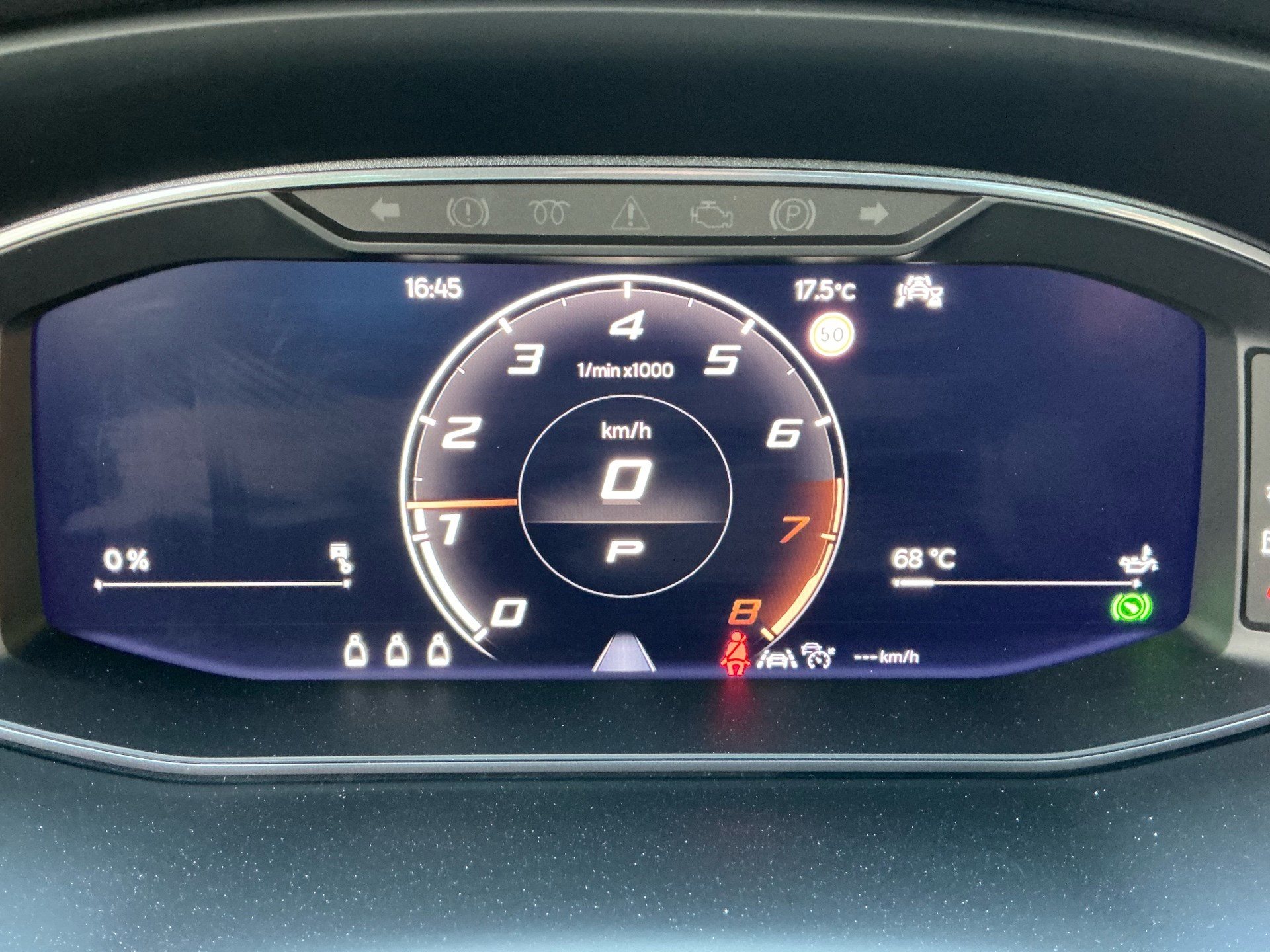 CUPRA Ateca VZ 4Drive *** PANORAMADACH UND ANHÄNGERKUPPLUNG ***-image-13