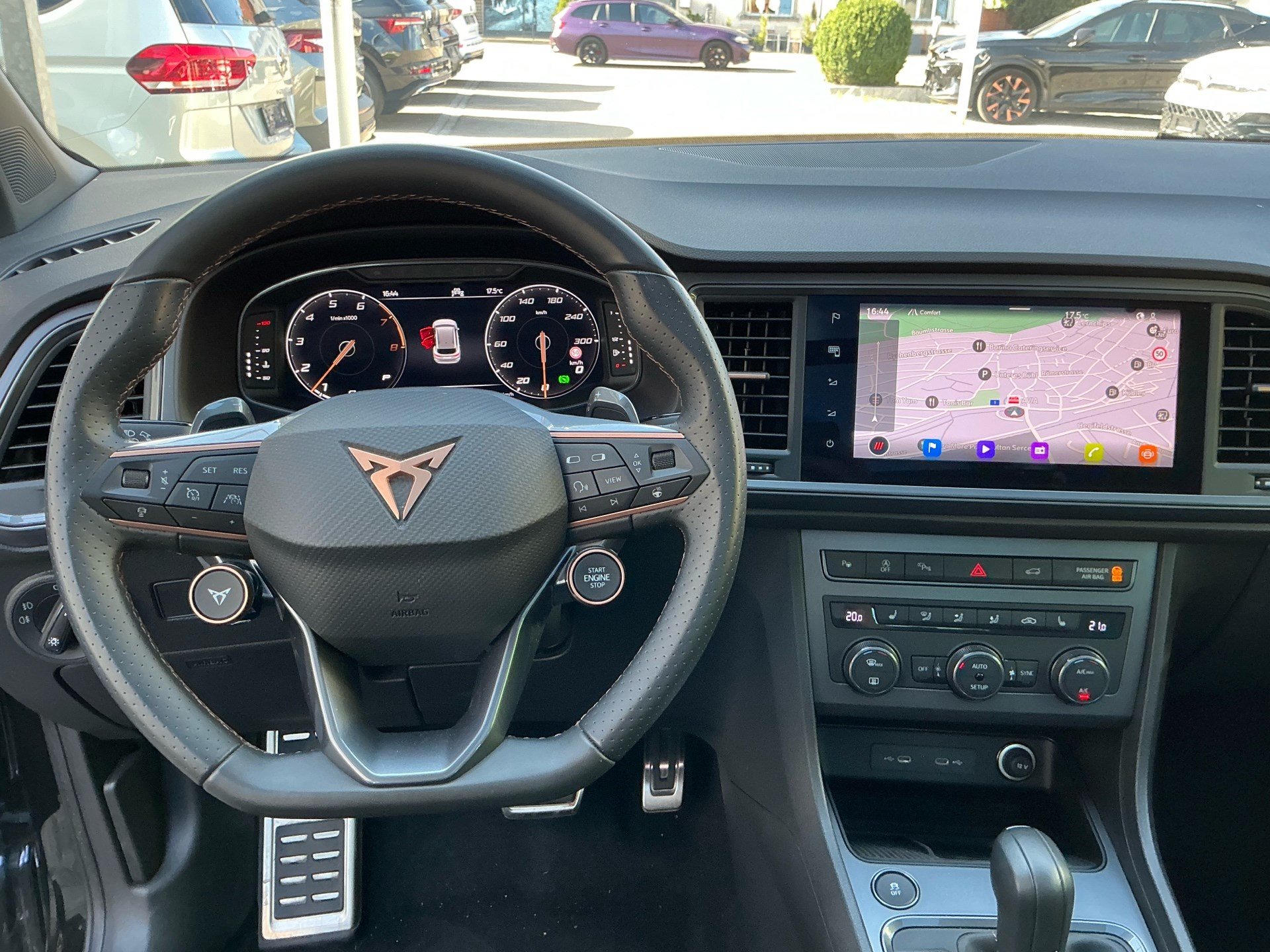 CUPRA Ateca VZ 4Drive *** PANORAMADACH UND ANHÄNGERKUPPLUNG ***-image-9