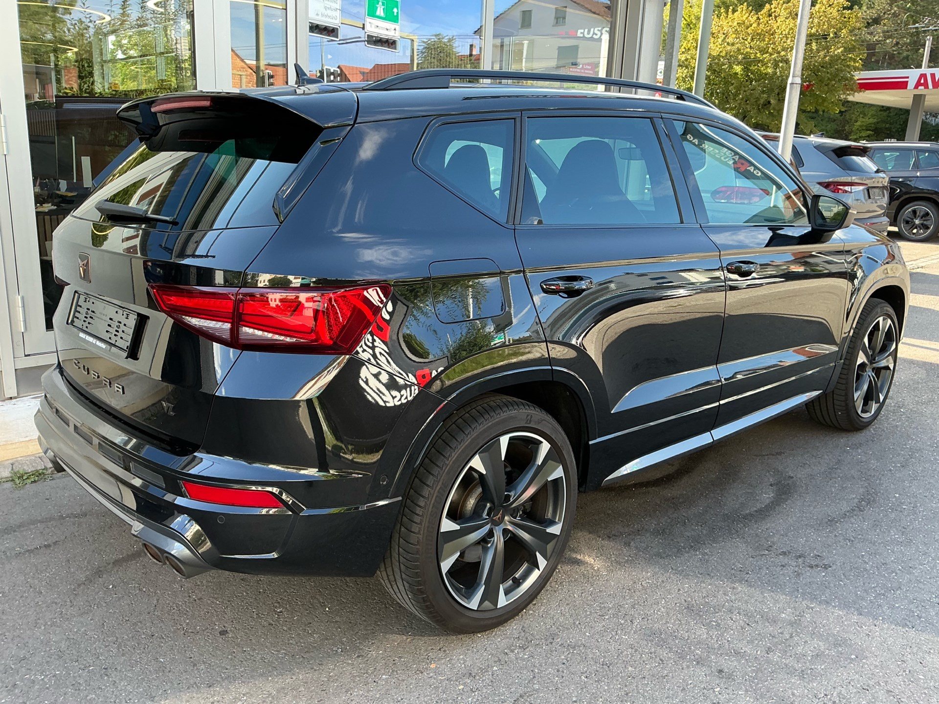 CUPRA Ateca VZ 4Drive *** PANORAMADACH UND ANHÄNGERKUPPLUNG ***-showroom-element-3