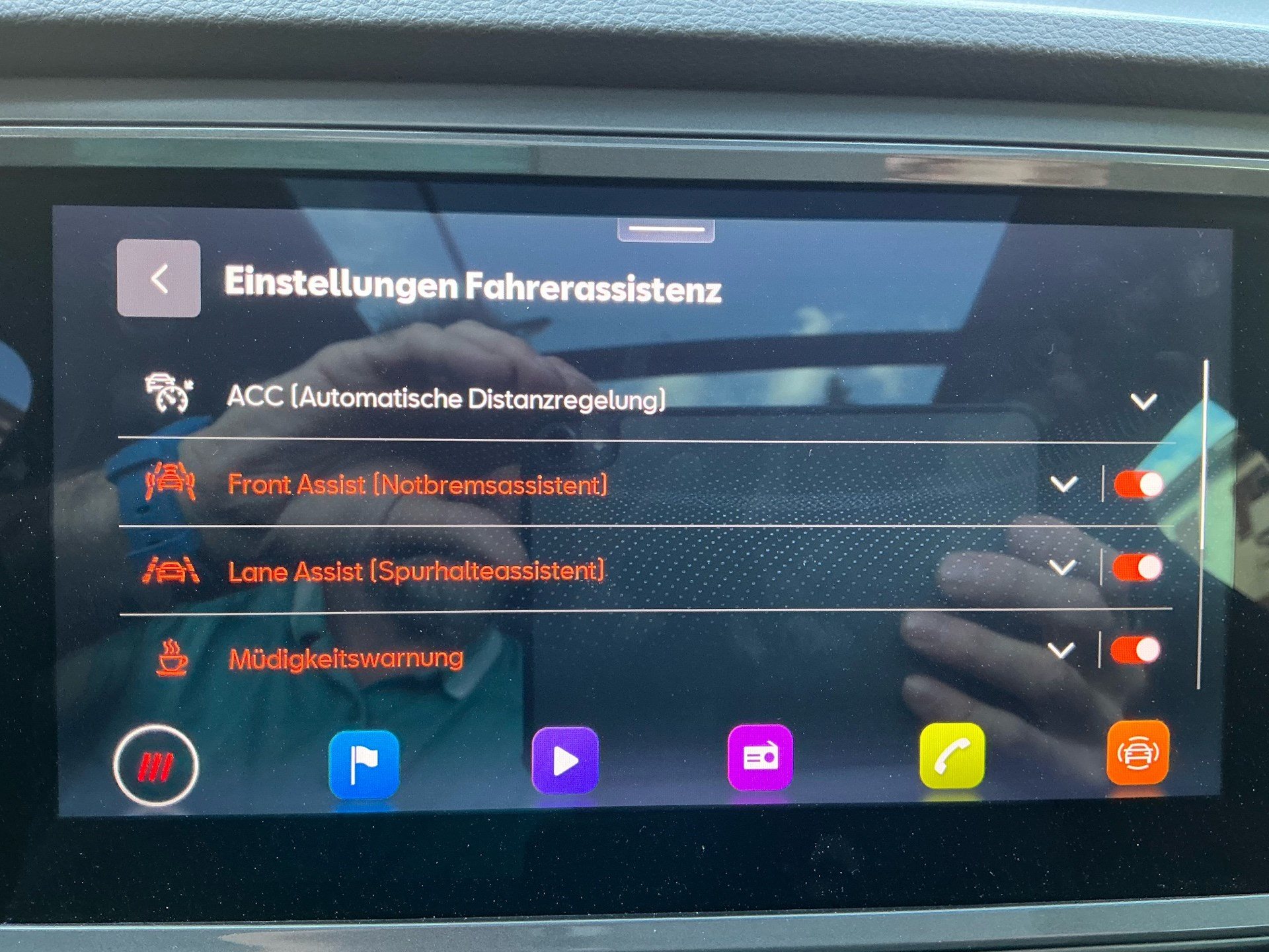 CUPRA Ateca VZ 4Drive *** PANORAMADACH UND ANHÄNGERKUPPLUNG ***-image-25