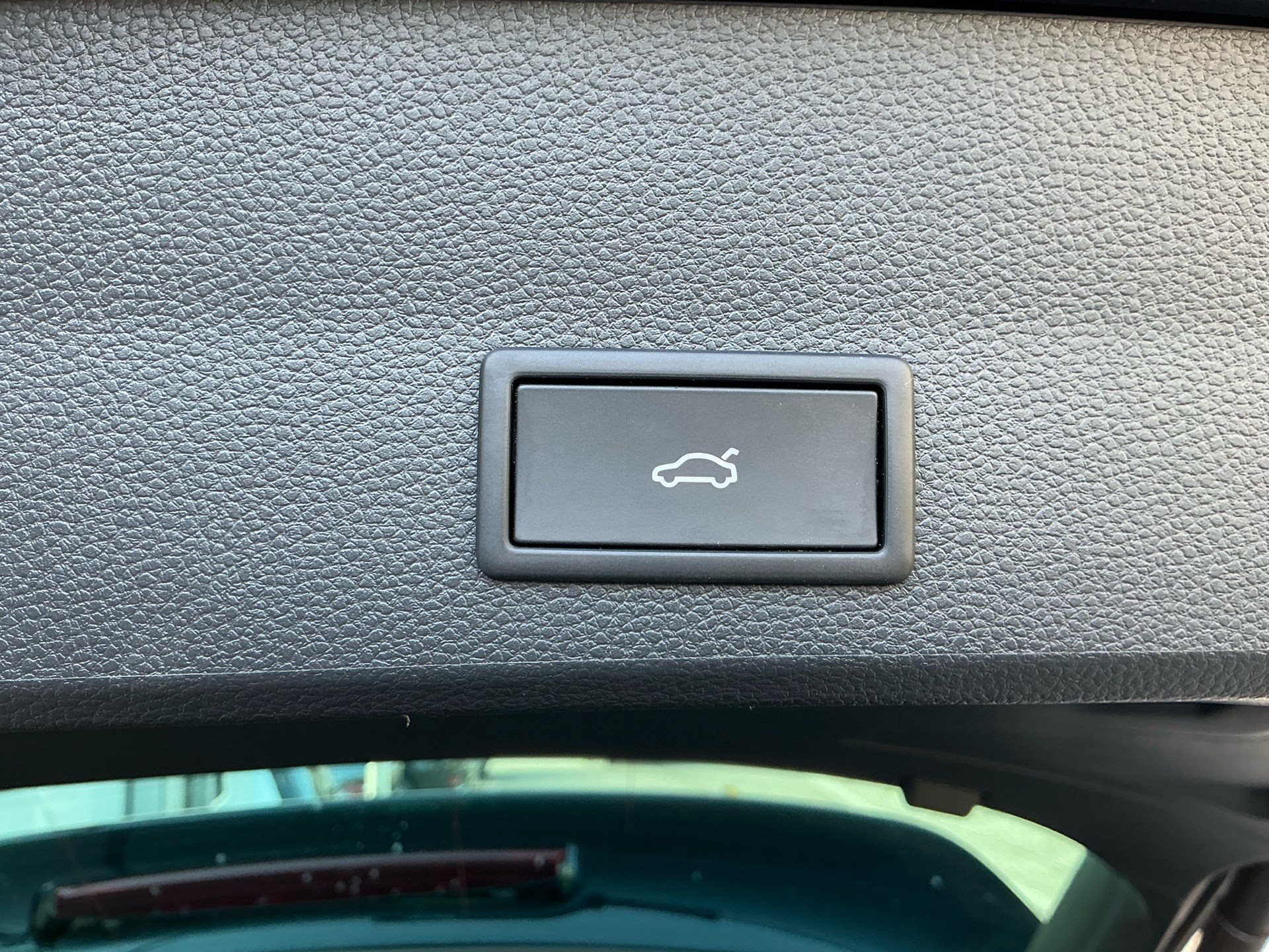 CUPRA Ateca VZ 4Drive *** PANORAMADACH UND ANHÄNGERKUPPLUNG ***-image-30
