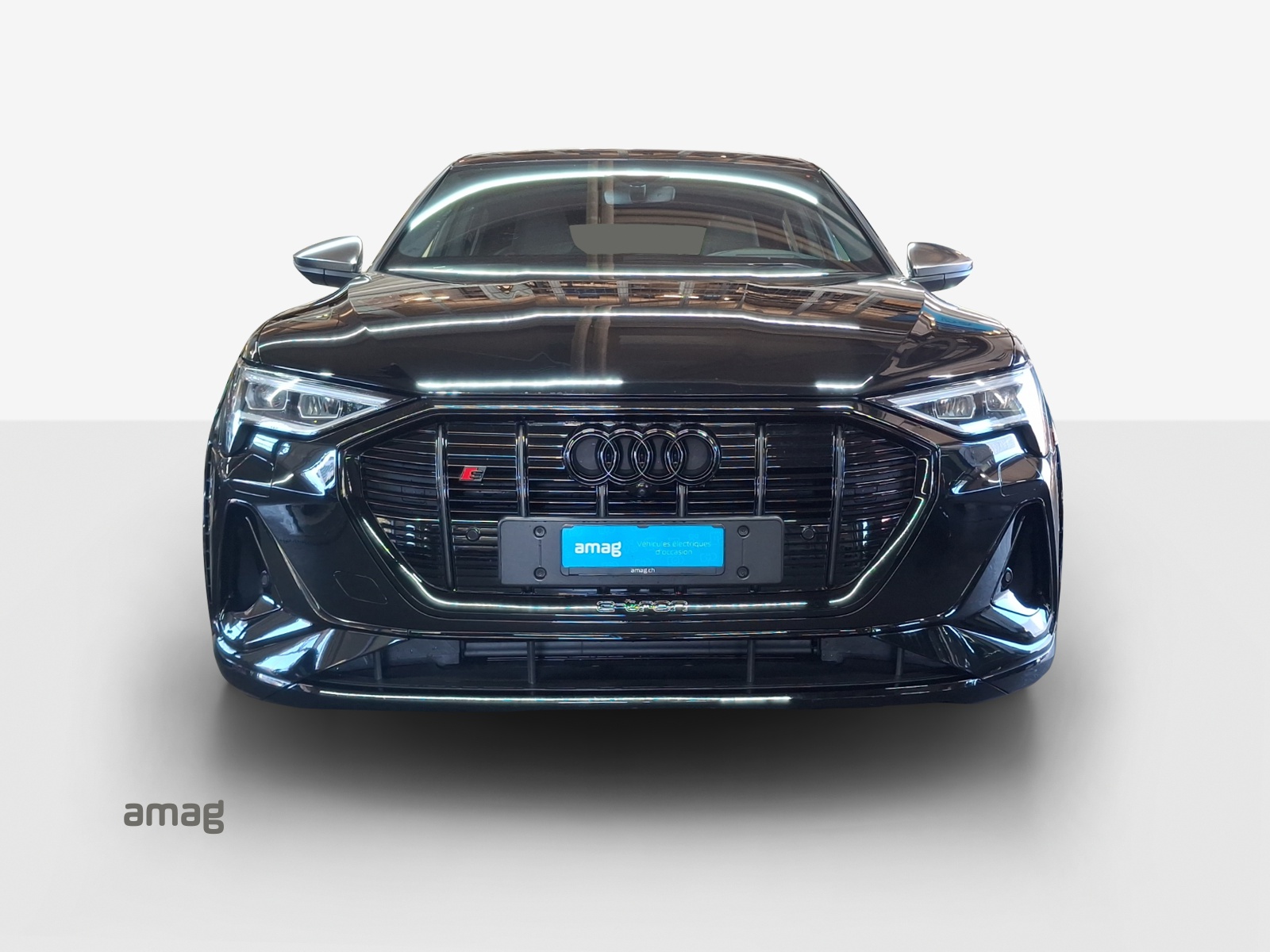 AUDI e-tron S Sportback quattro-image-6