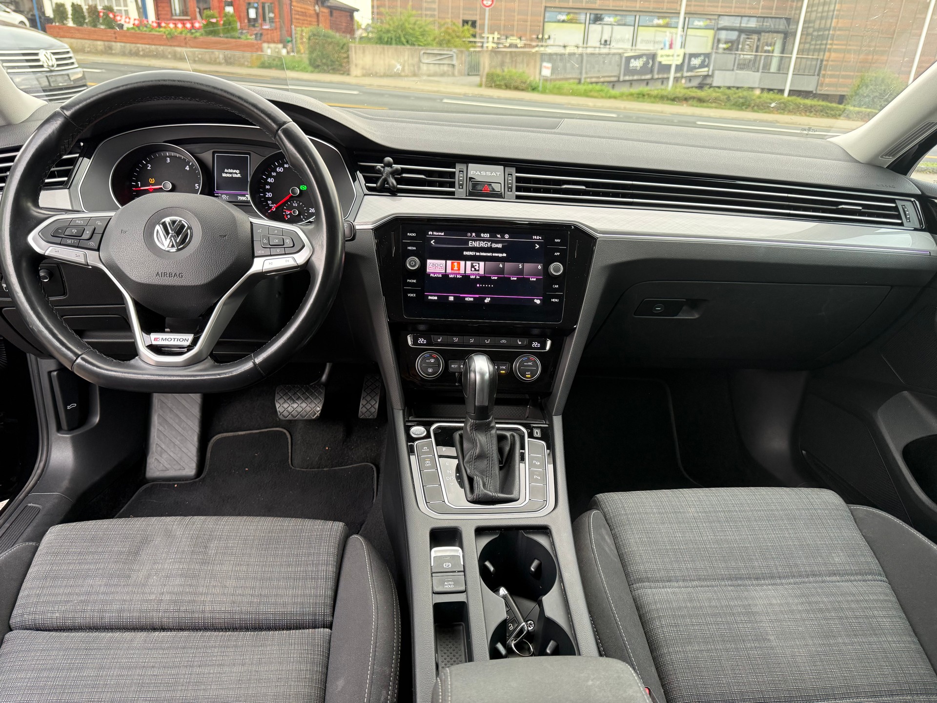 VW Passat 2.0 TDI BMT Business 4Motion DSG-image-6