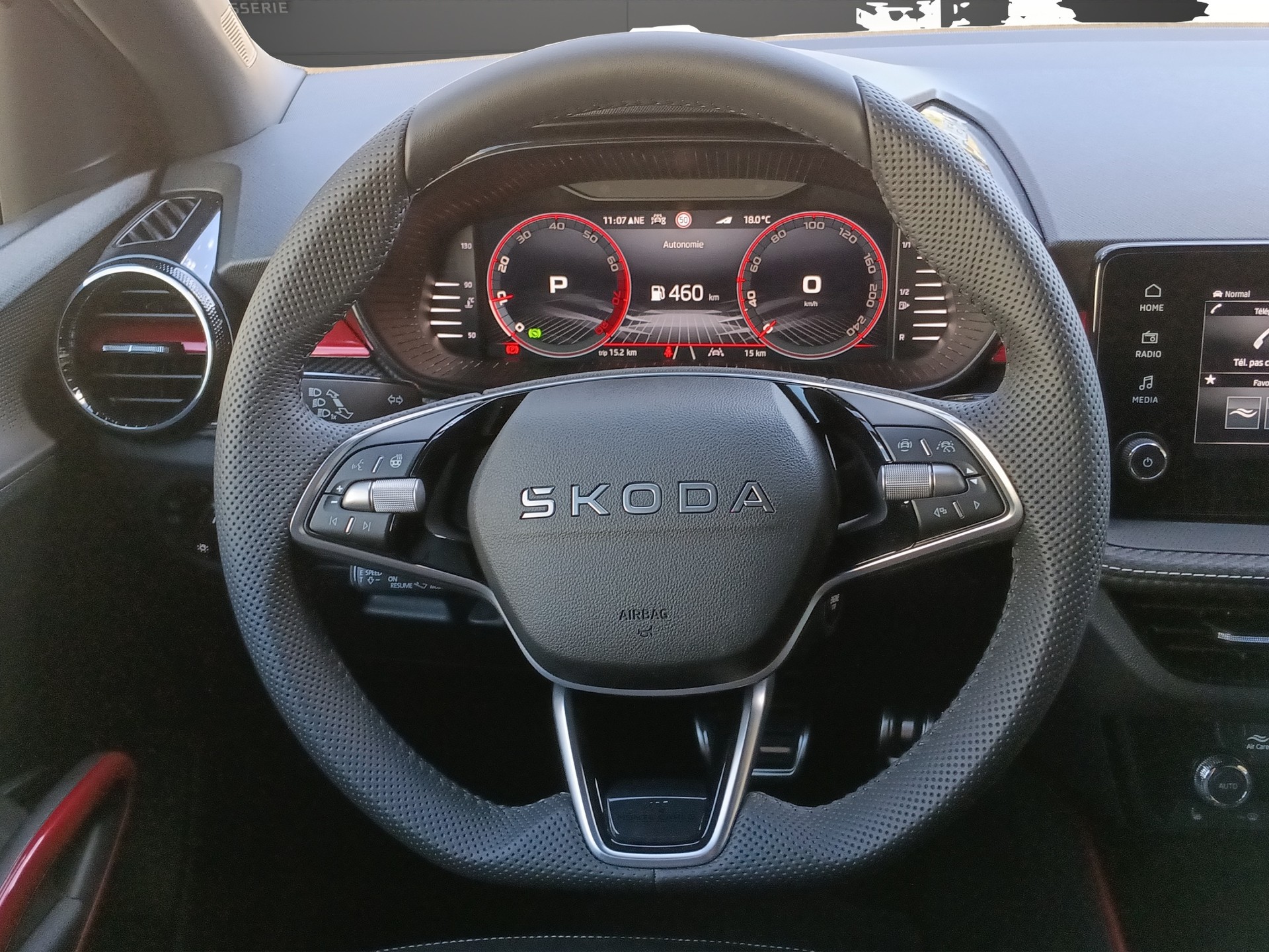 SKODA Fabia 1.0 TSI Monte Carlo DSG-image-9
