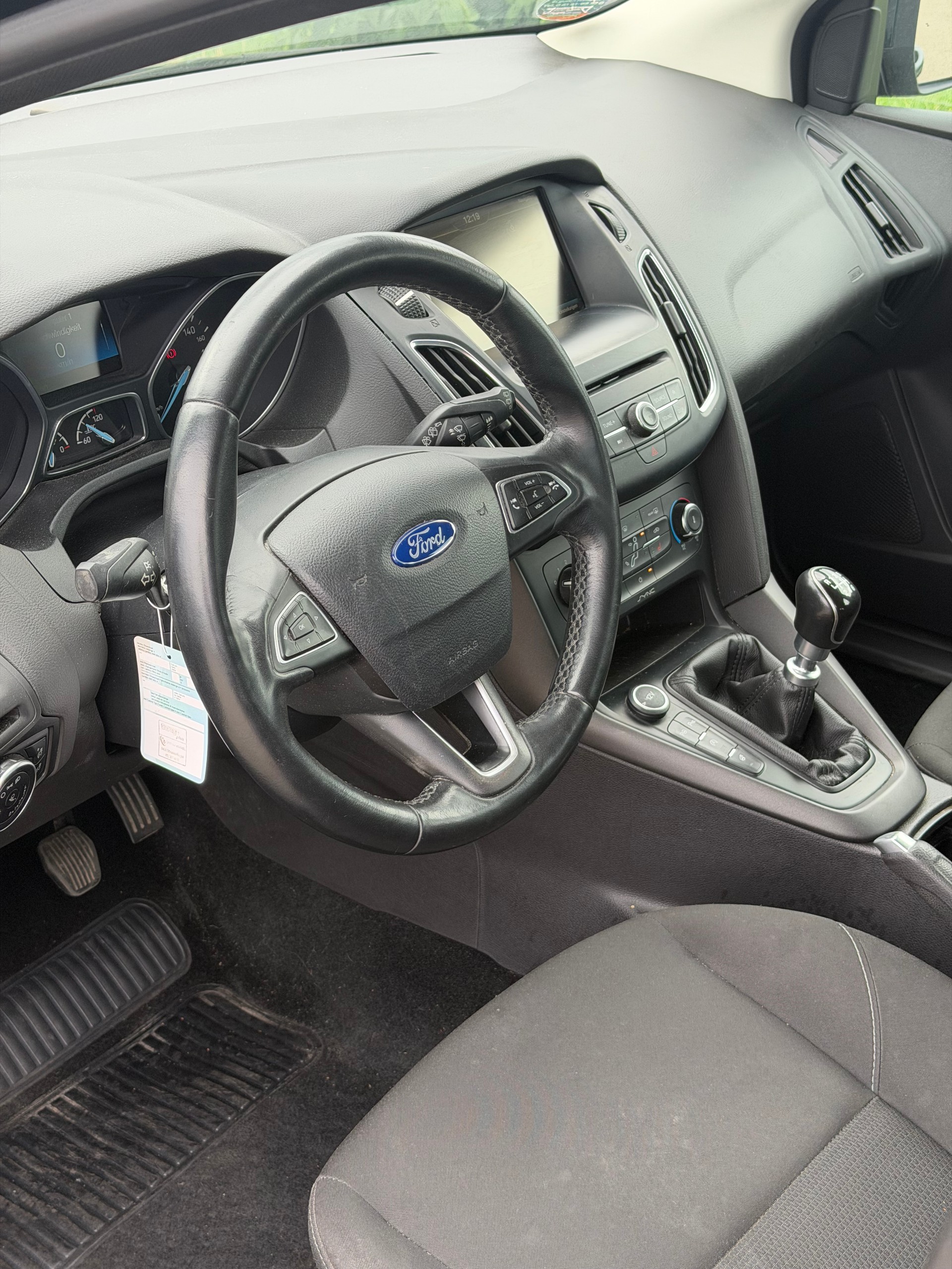 FORD Focus 1.0 SCTi Trend-image-9