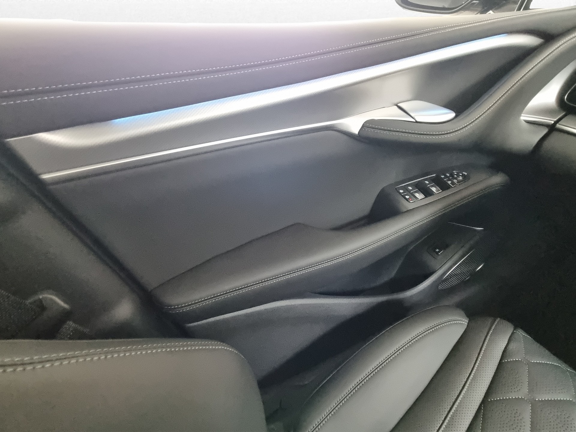 BYD Sealion 7 91,3 kWh Excellence AWD-image-11
