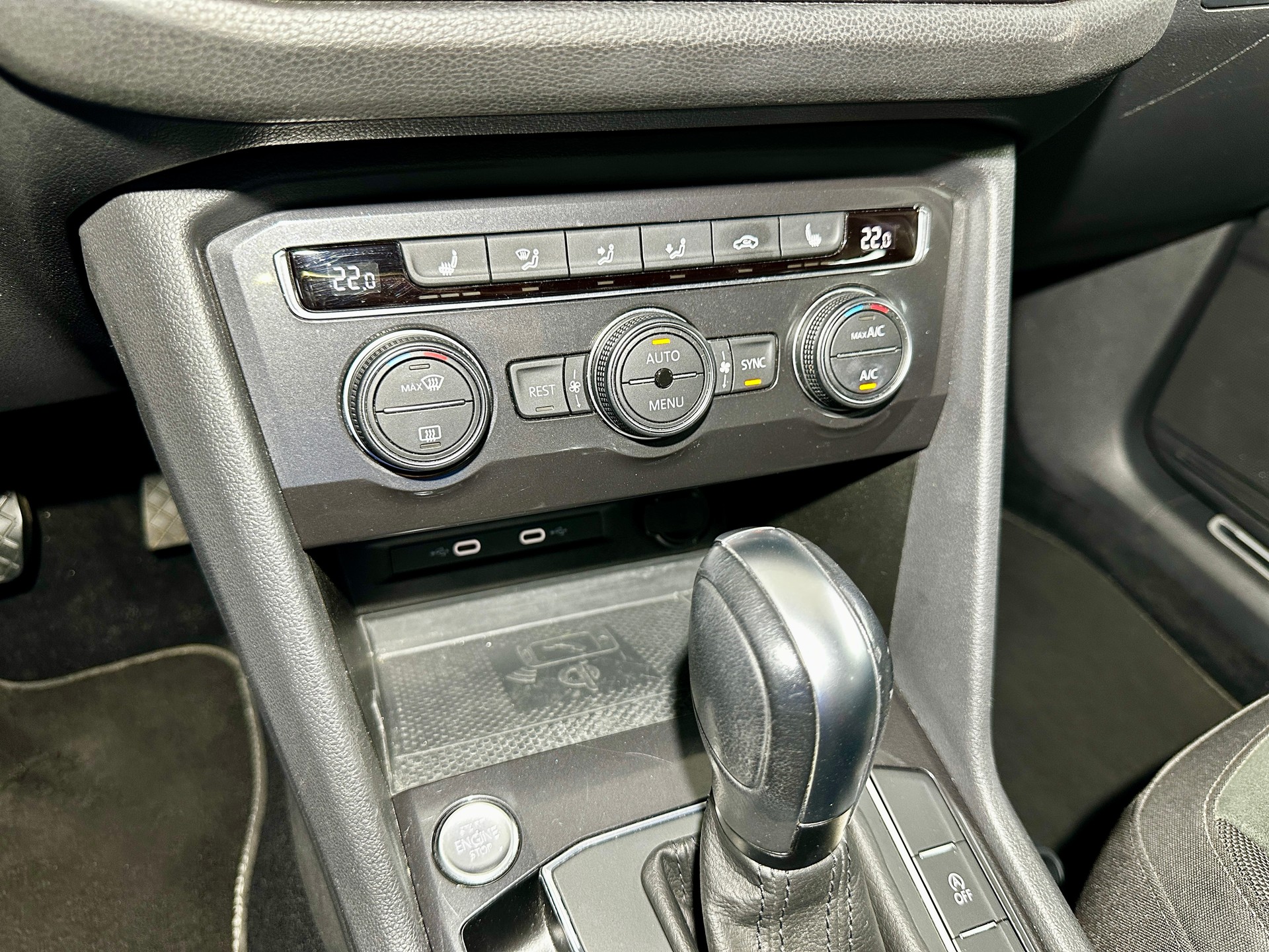 VW Tiguan Allspace 2.0TSI Highline 4Motion DSG-image-23