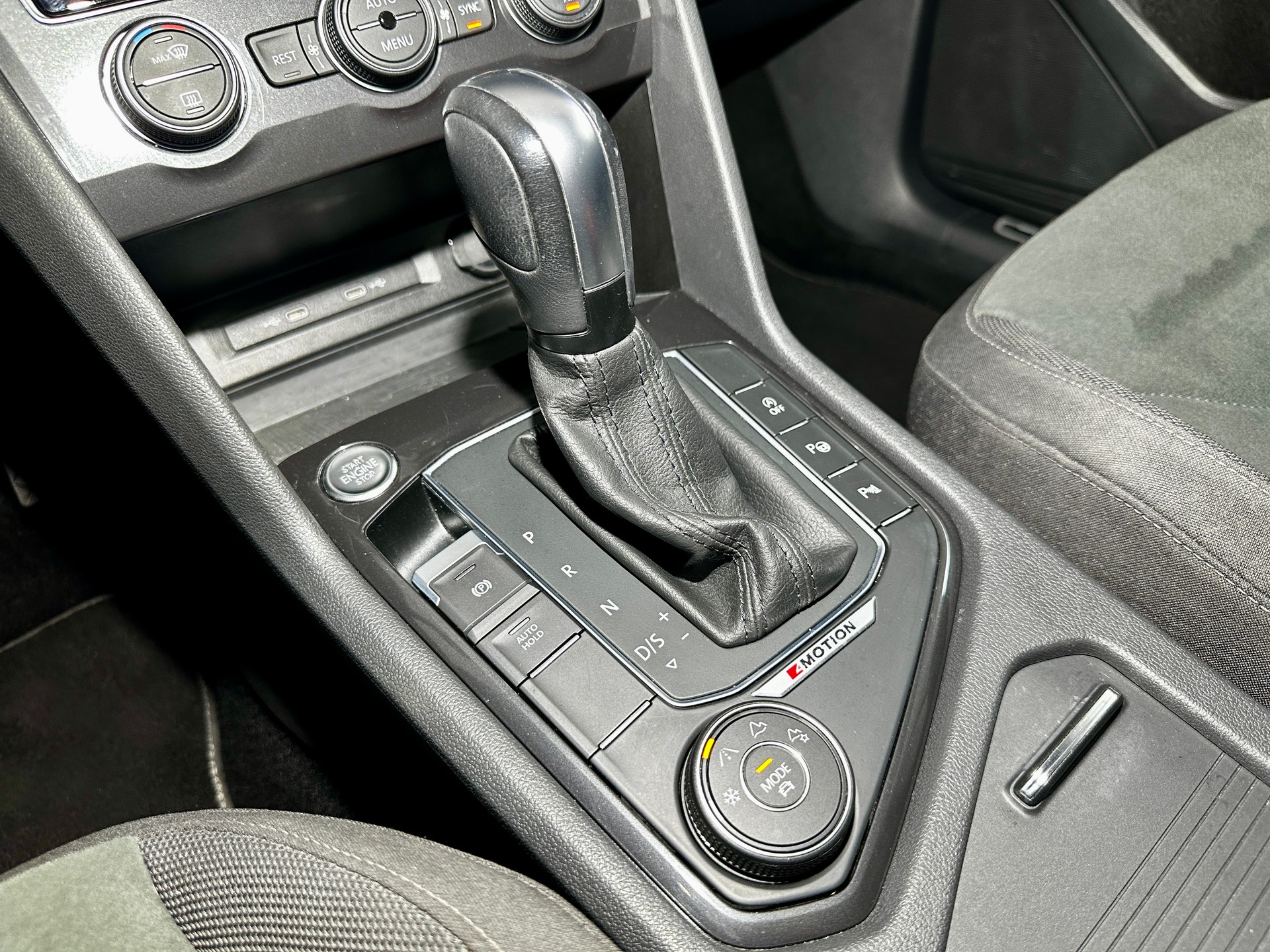 VW Tiguan Allspace 2.0TSI Highline 4Motion DSG-image-24