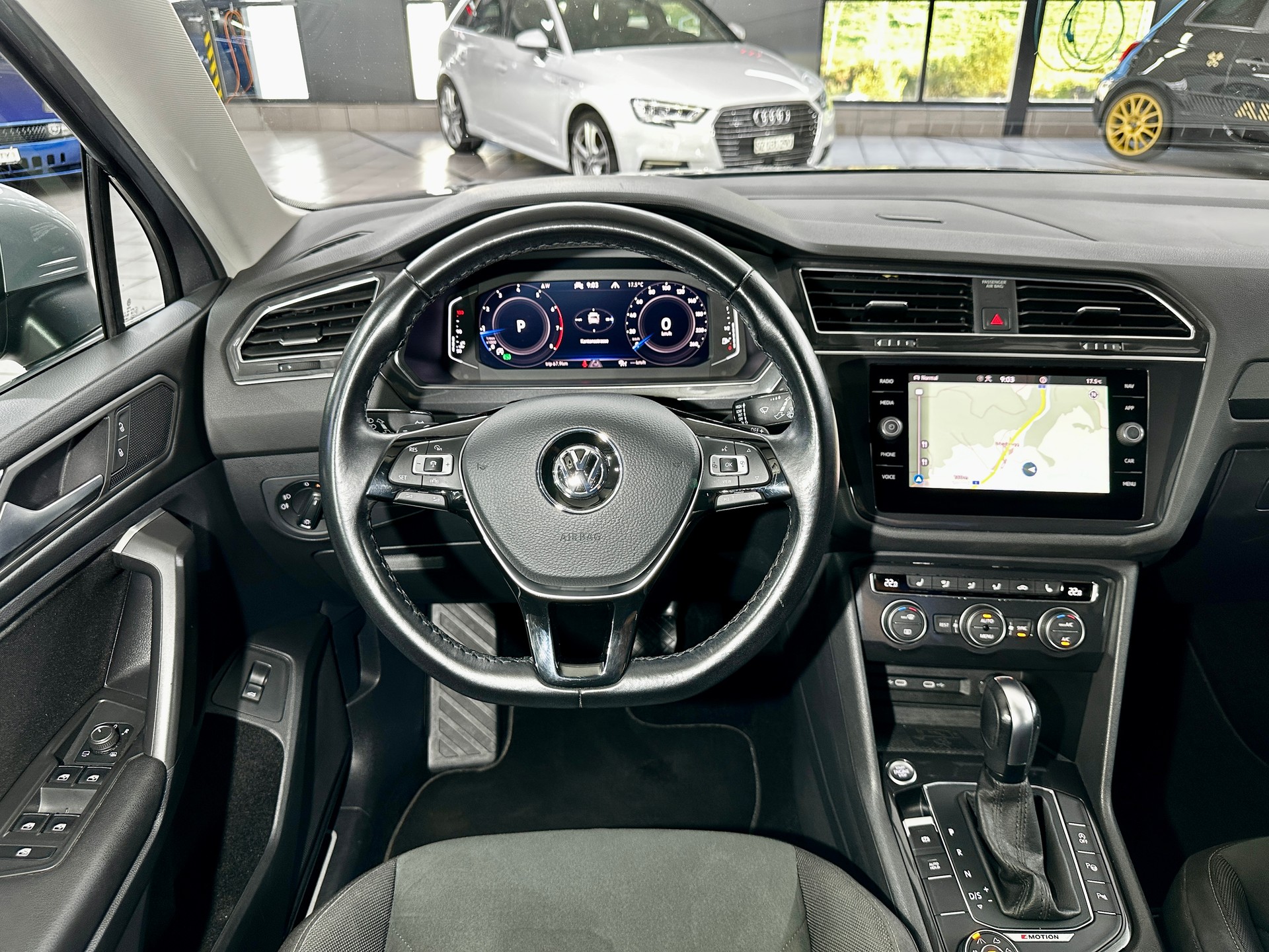 VW Tiguan Allspace 2.0TSI Highline 4Motion DSG-image-16