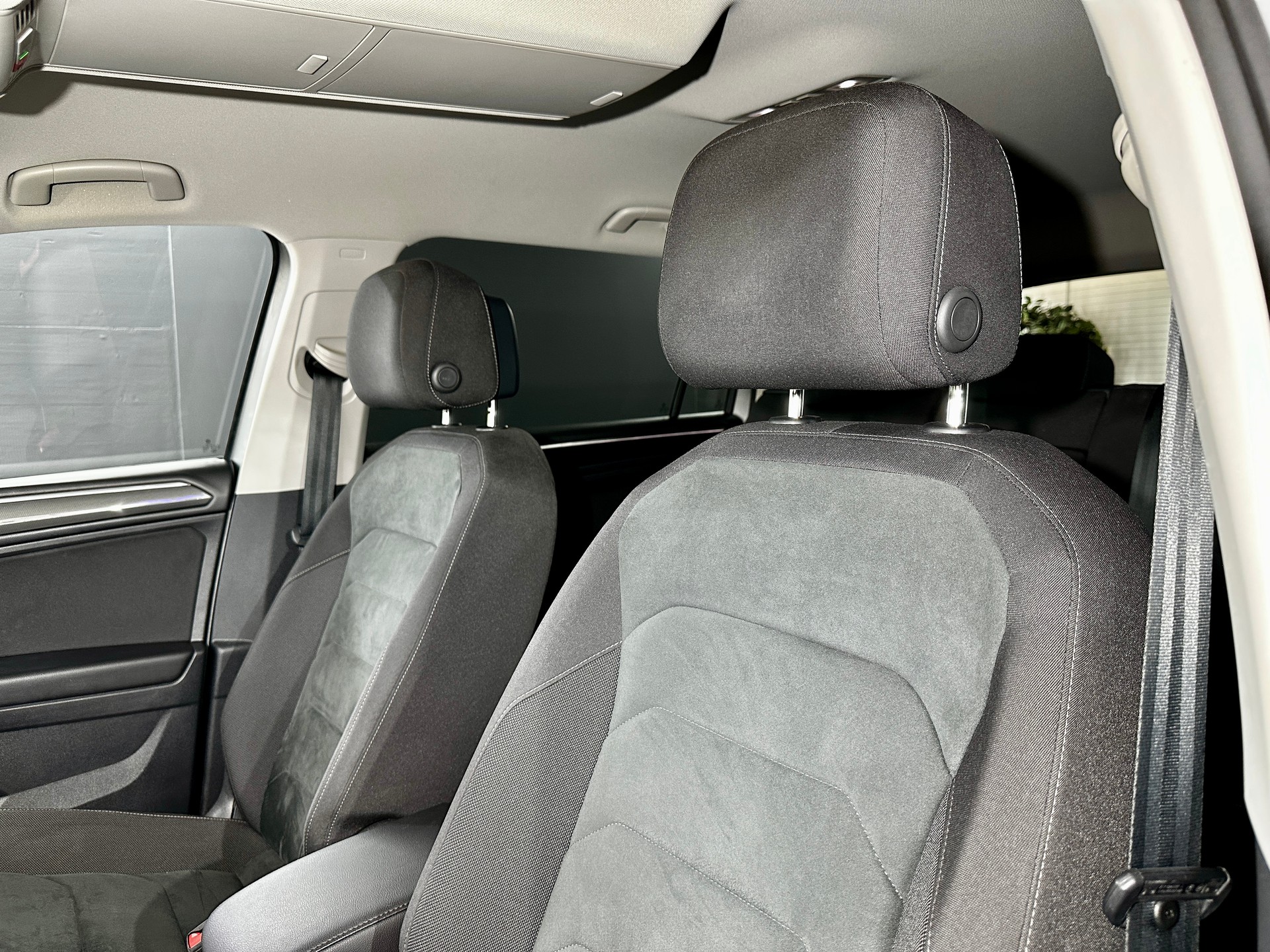 VW Tiguan Allspace 2.0TSI Highline 4Motion DSG-image-25