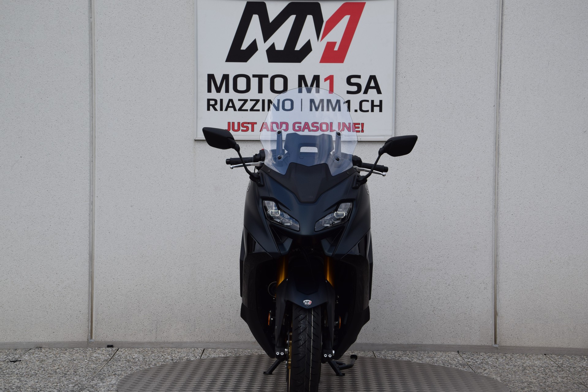 YAMAHA T-MAX Tech-Max XP 560-showroom-element-2