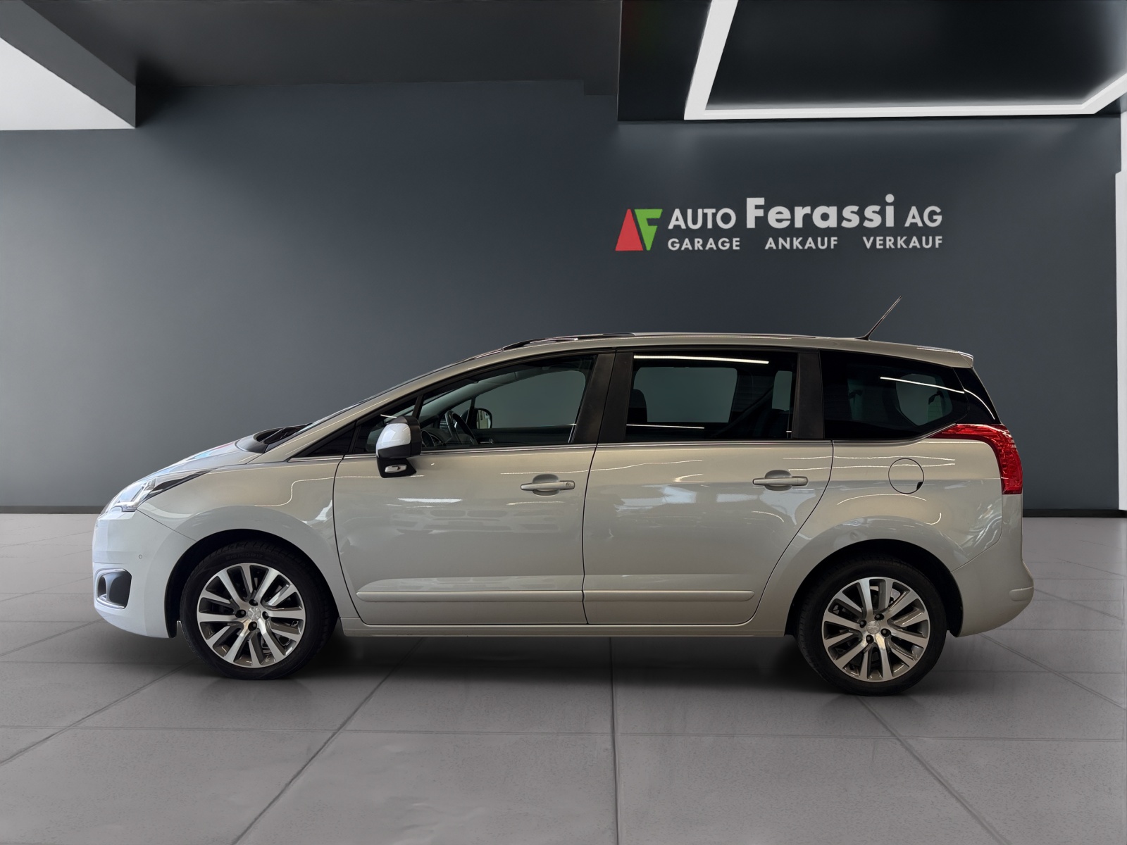 PEUGEOT 5008 2.0 HDI Business Tiptronic-showroom-element-1