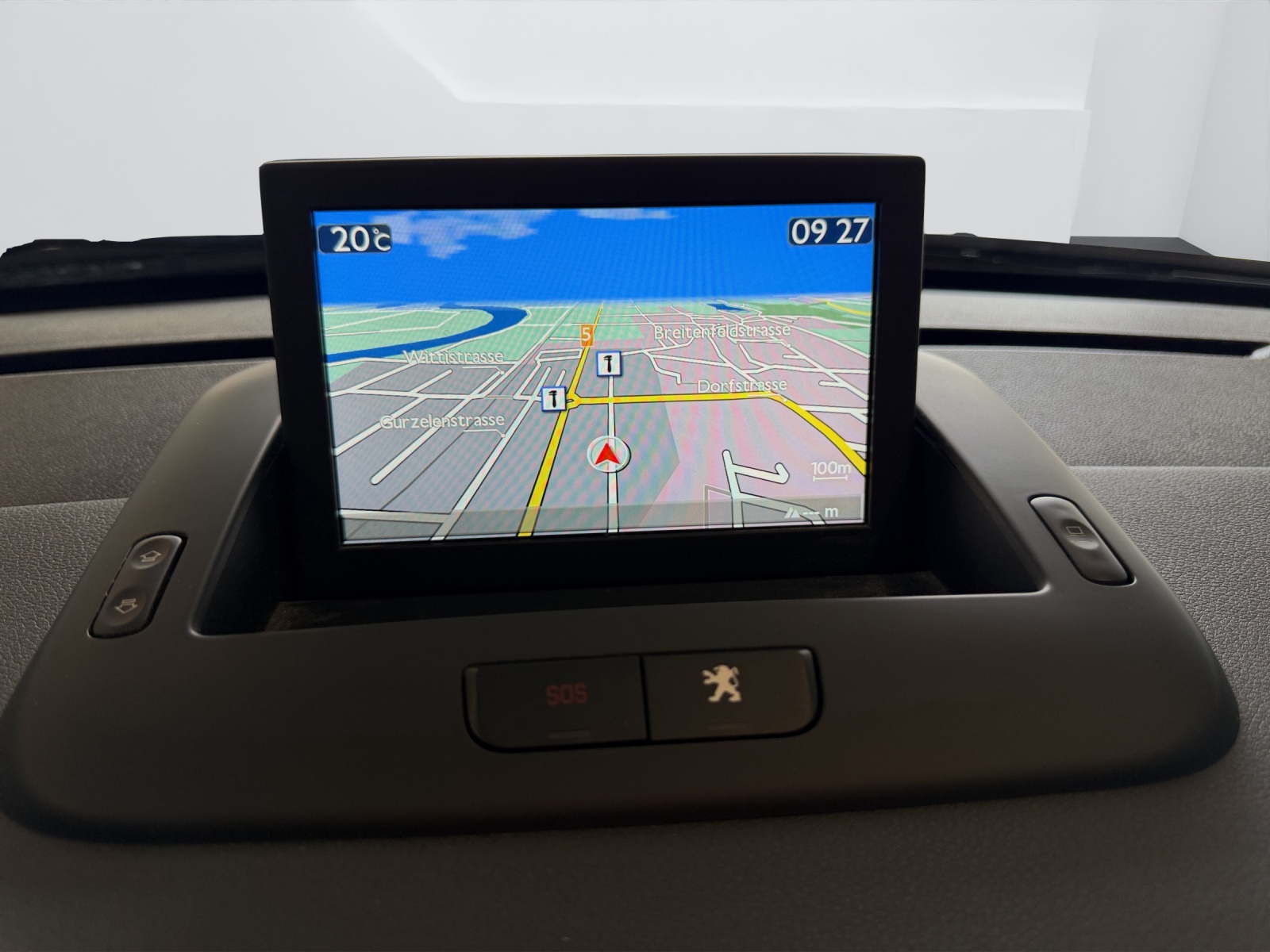 PEUGEOT 5008 2.0 HDI Business Tiptronic-image-24