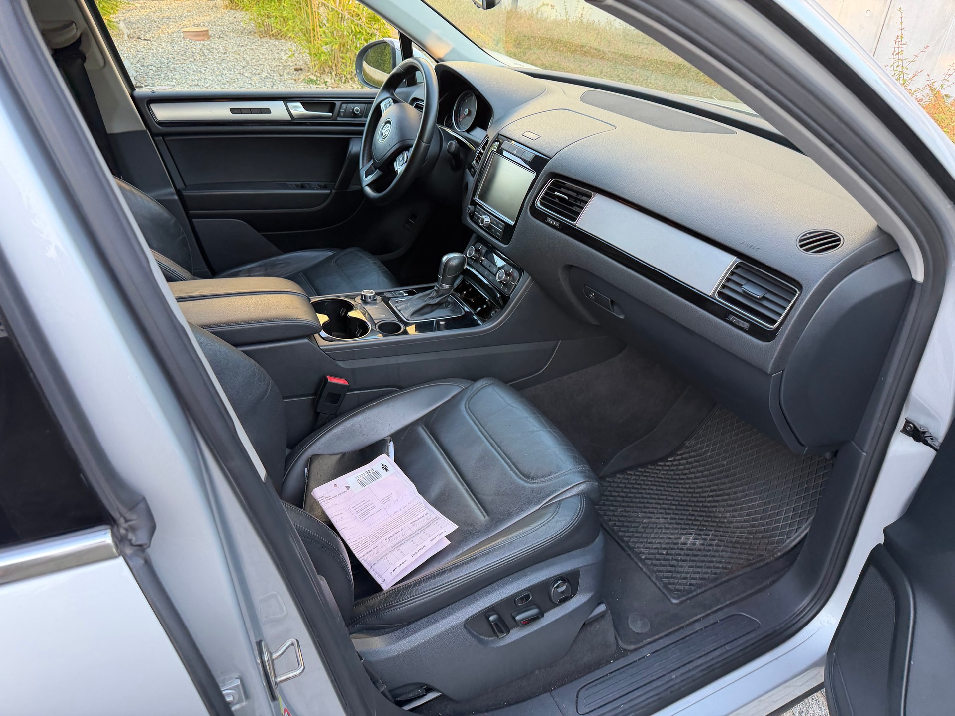 VW Touareg 3.0 TDI BlueMotion Technology Tiptronic-image-4