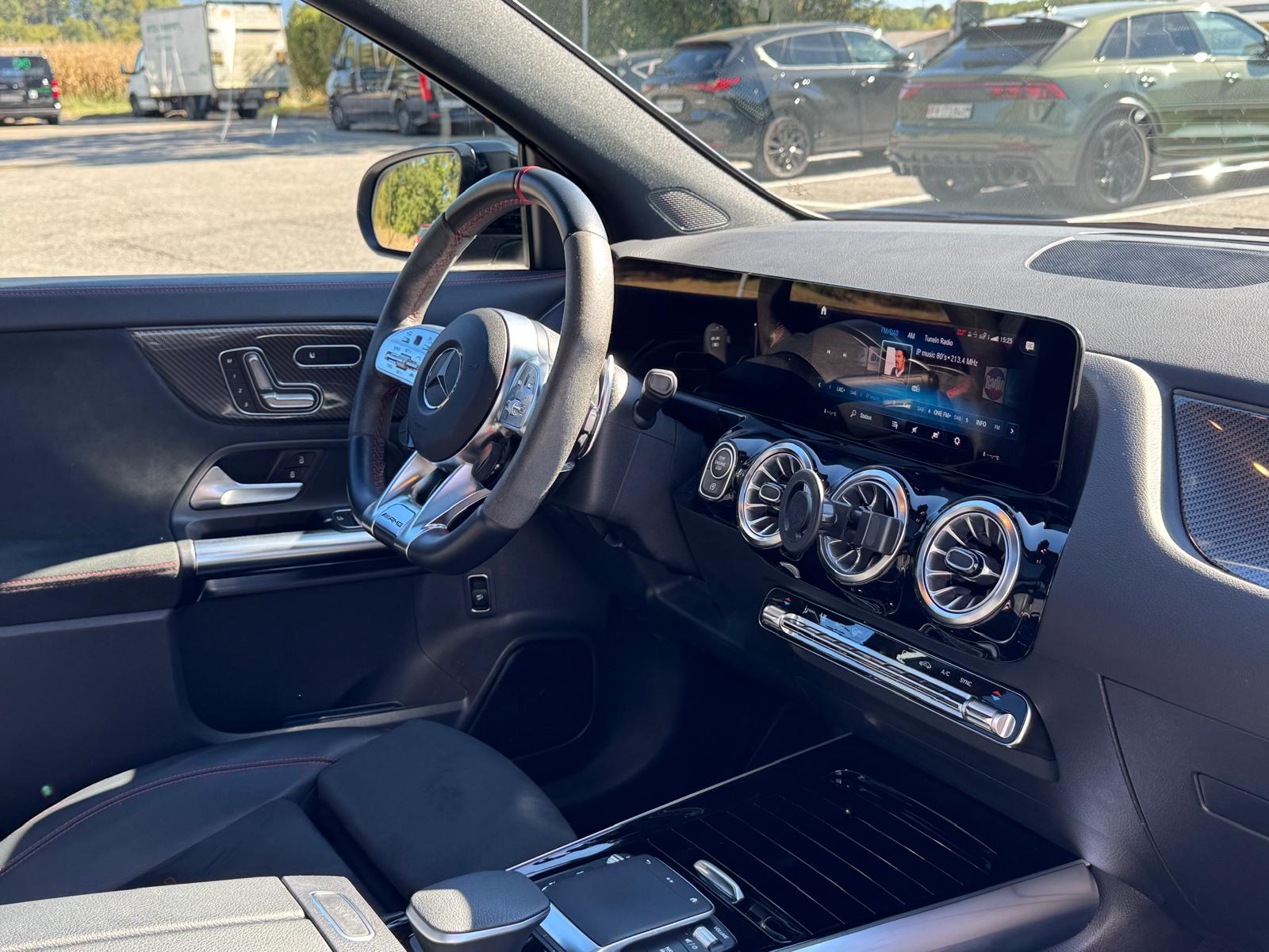 MERCEDES-BENZ GLA 35 AMG 4matic-image-7
