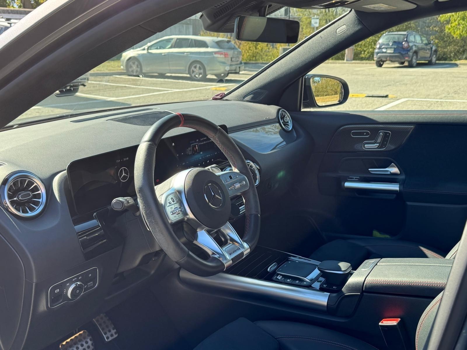 MERCEDES-BENZ GLA 35 AMG 4matic-image-5