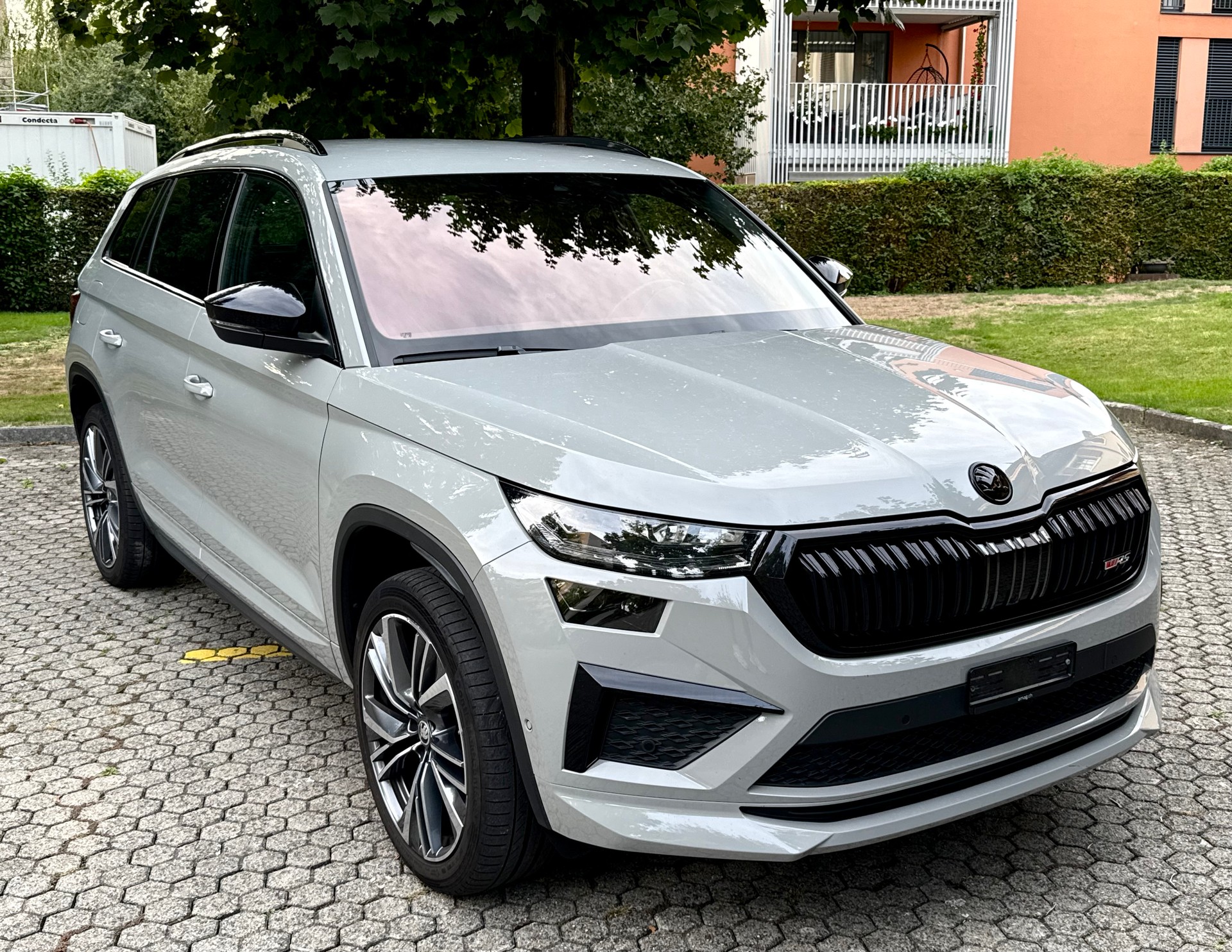 SKODA Kodiaq 2.0 TSI 4x4 RS-image-4