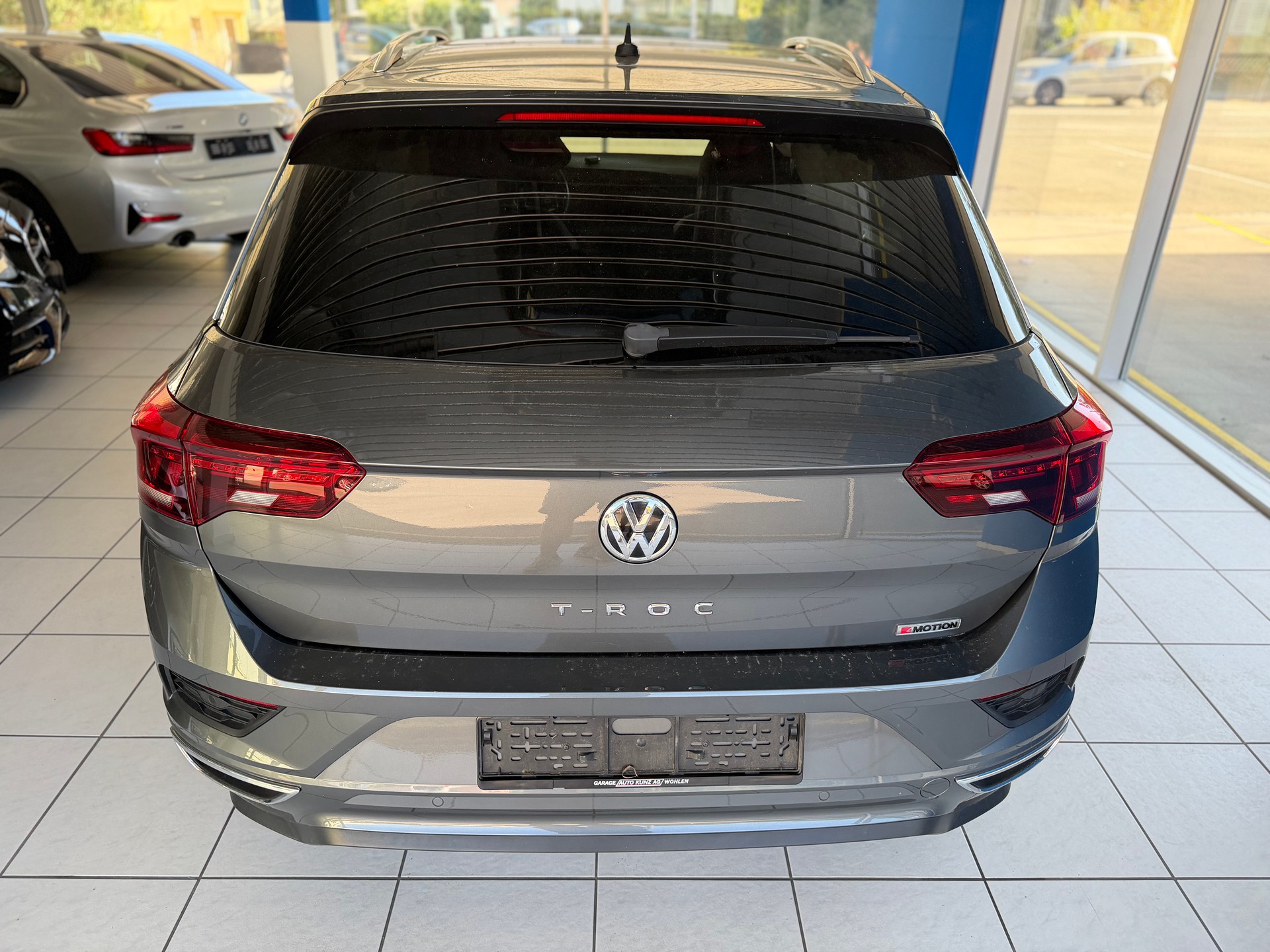 VW T-Roc 2.0 TSI Sport DSG 4Motion R-LINE-image-8