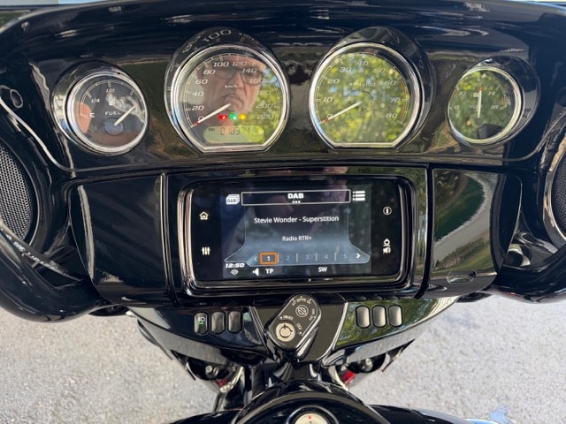 HARLEY-DAVIDSON FLHXS Street Glide Special 114-image-10