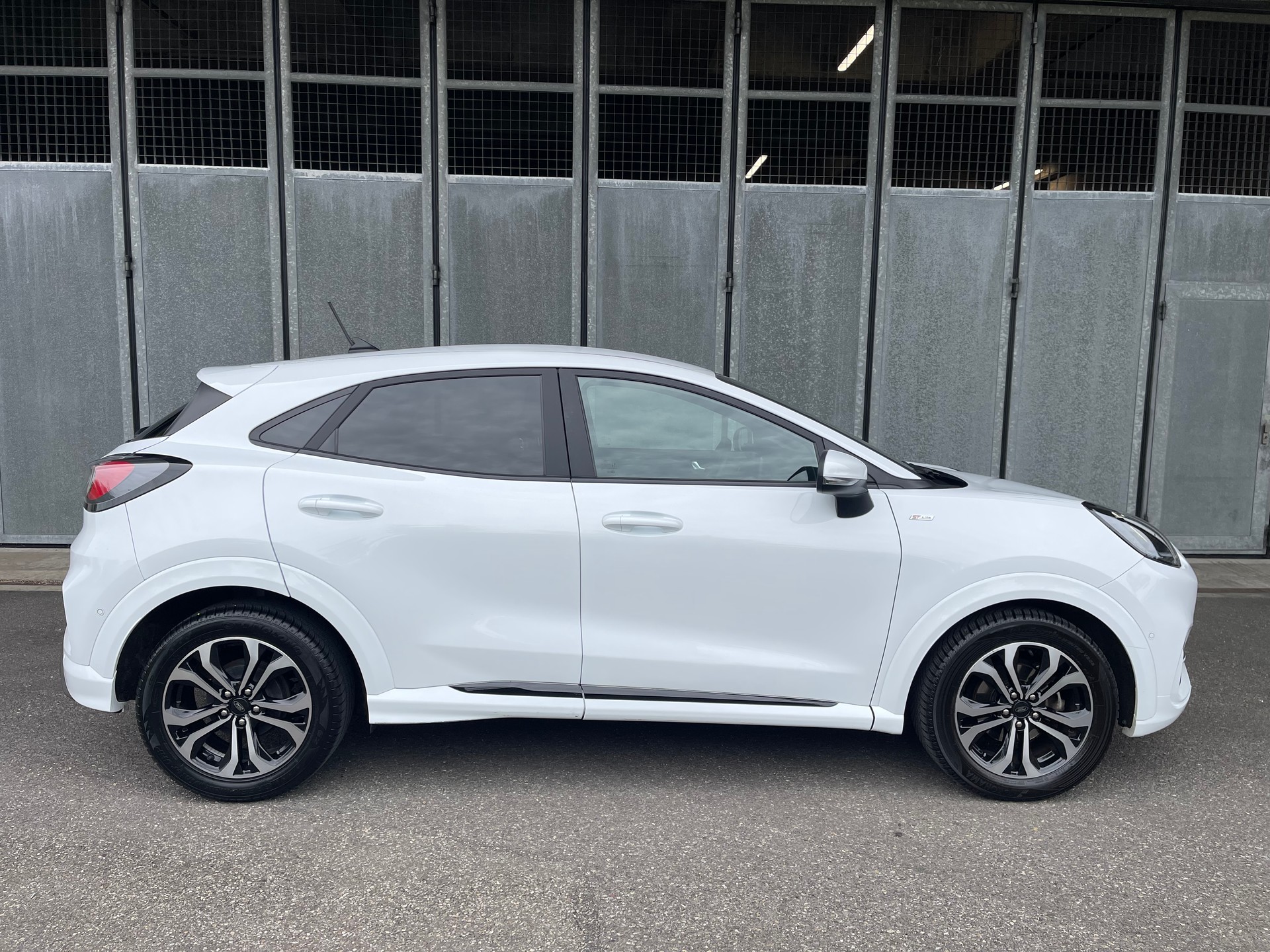 FORD Puma 1.0 EcoB Hybrid ST-Line-image-7
