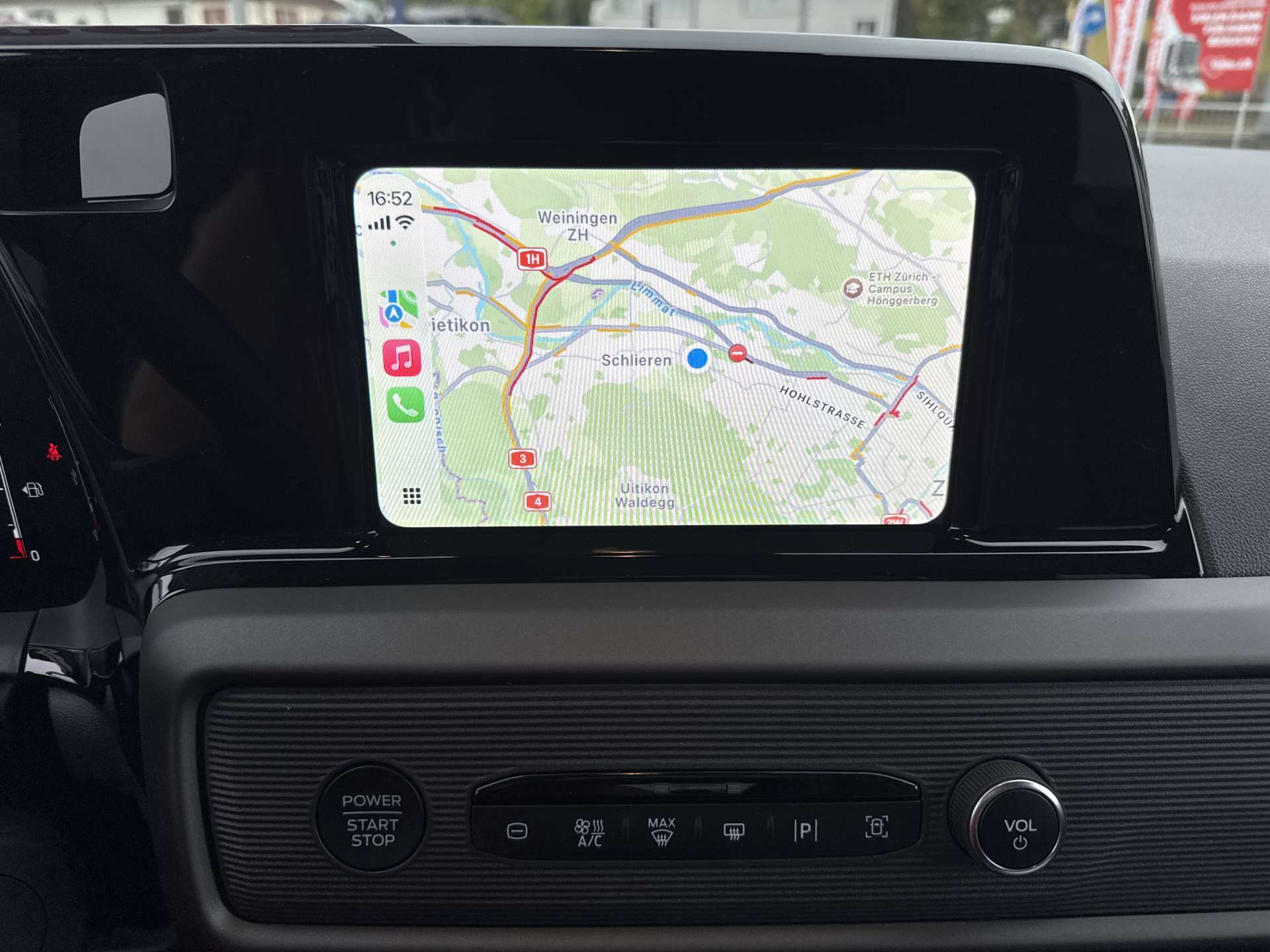 FORD Tourneo Courier 1.0 EcoBoost Titanium Automat-image-1