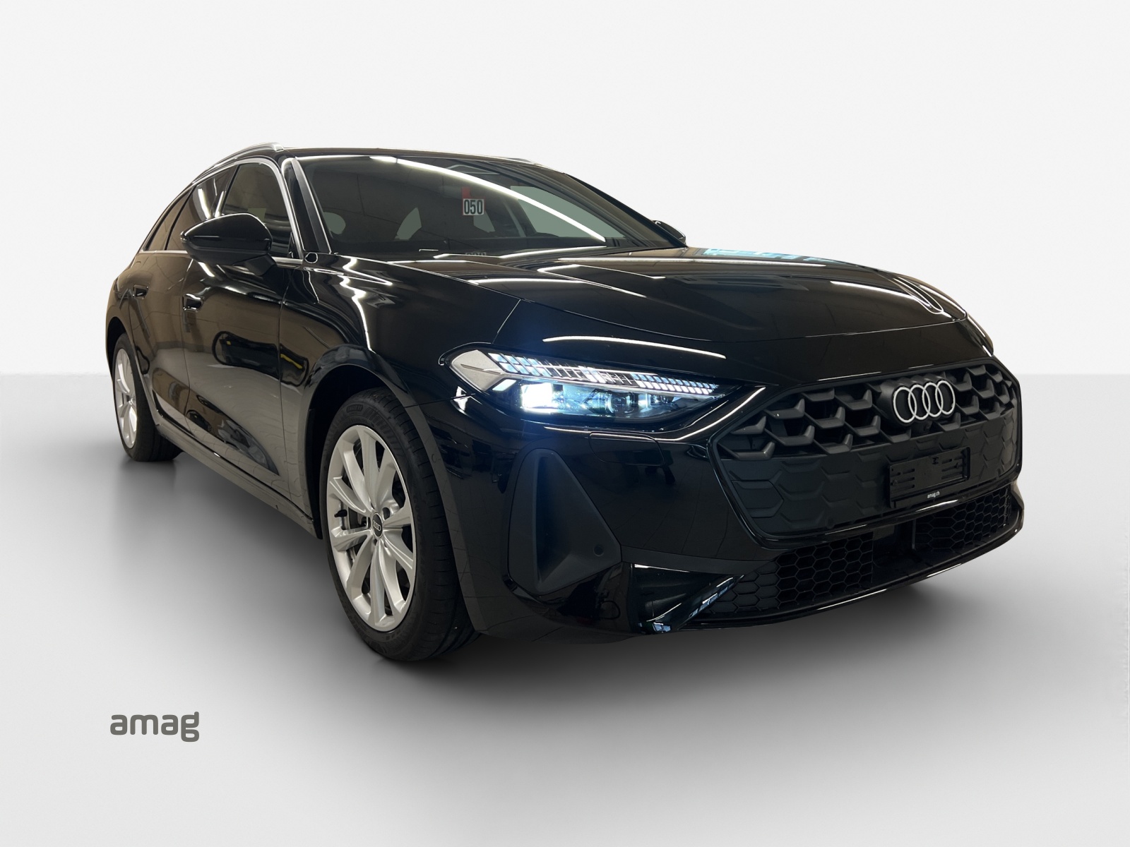 AUDI A5 Avant TDI quattro 150 kW Attraction S tronic-image-5