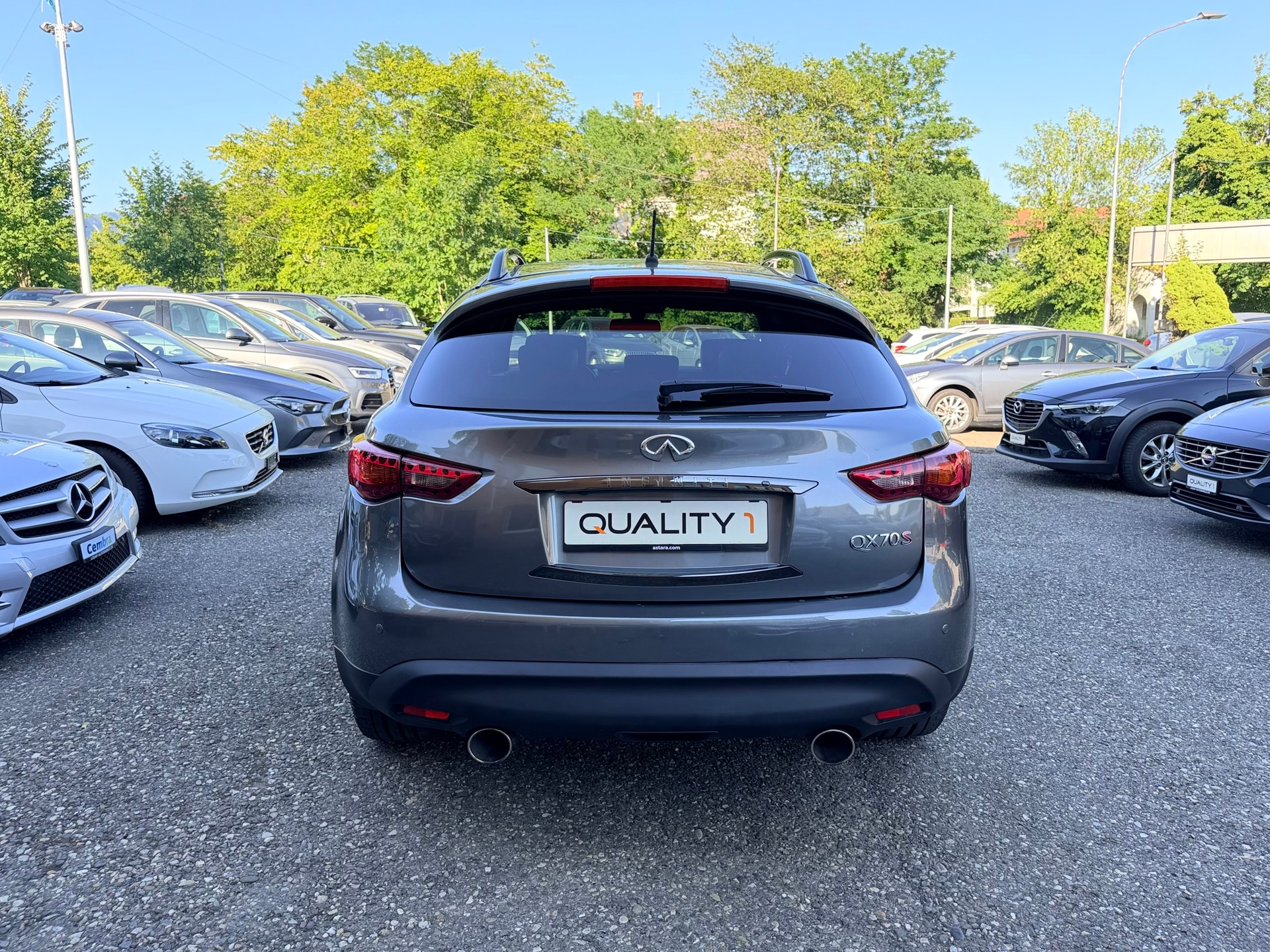 INFINITI QX70 3.0d S Design AWD Automatic-image-6