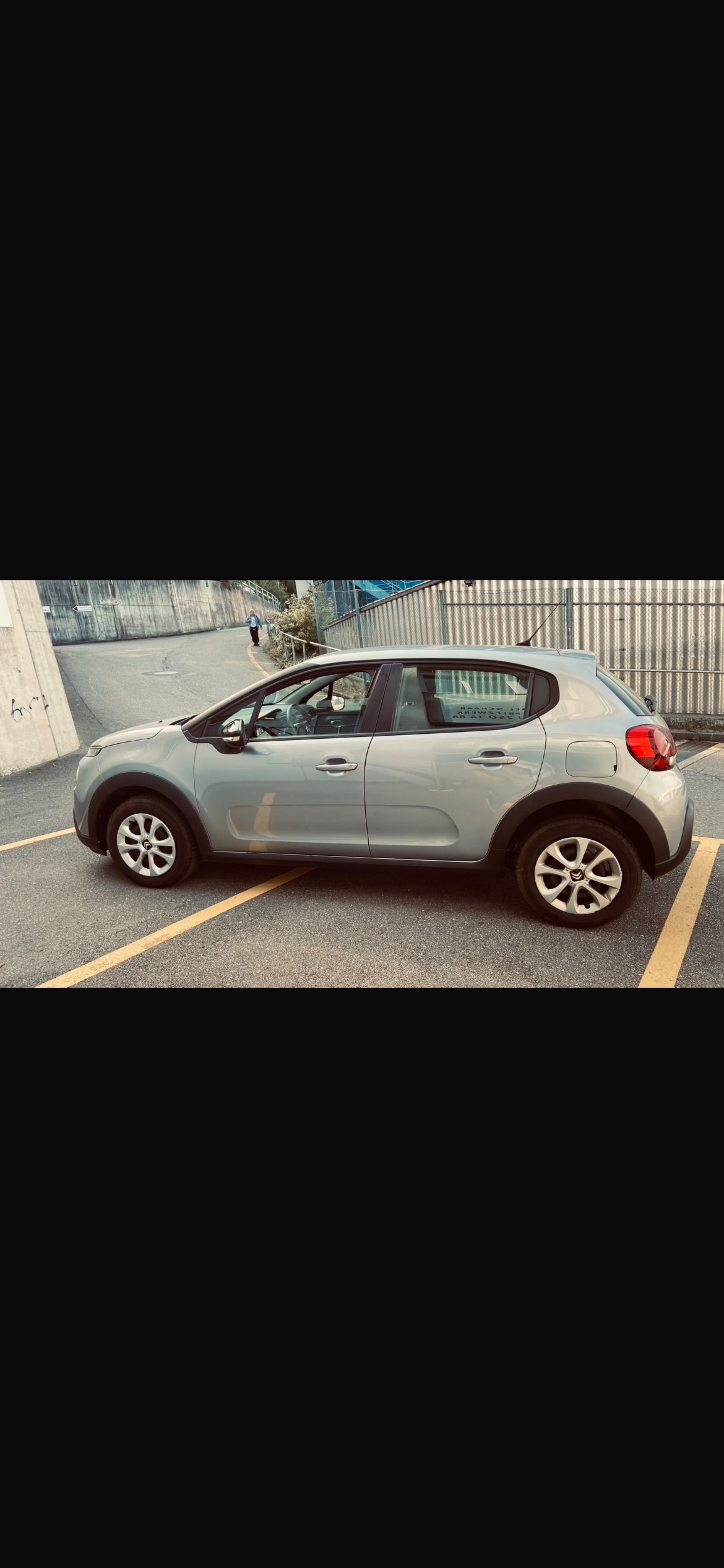 CITROEN C3 1.2i PureTech Feel-image-2