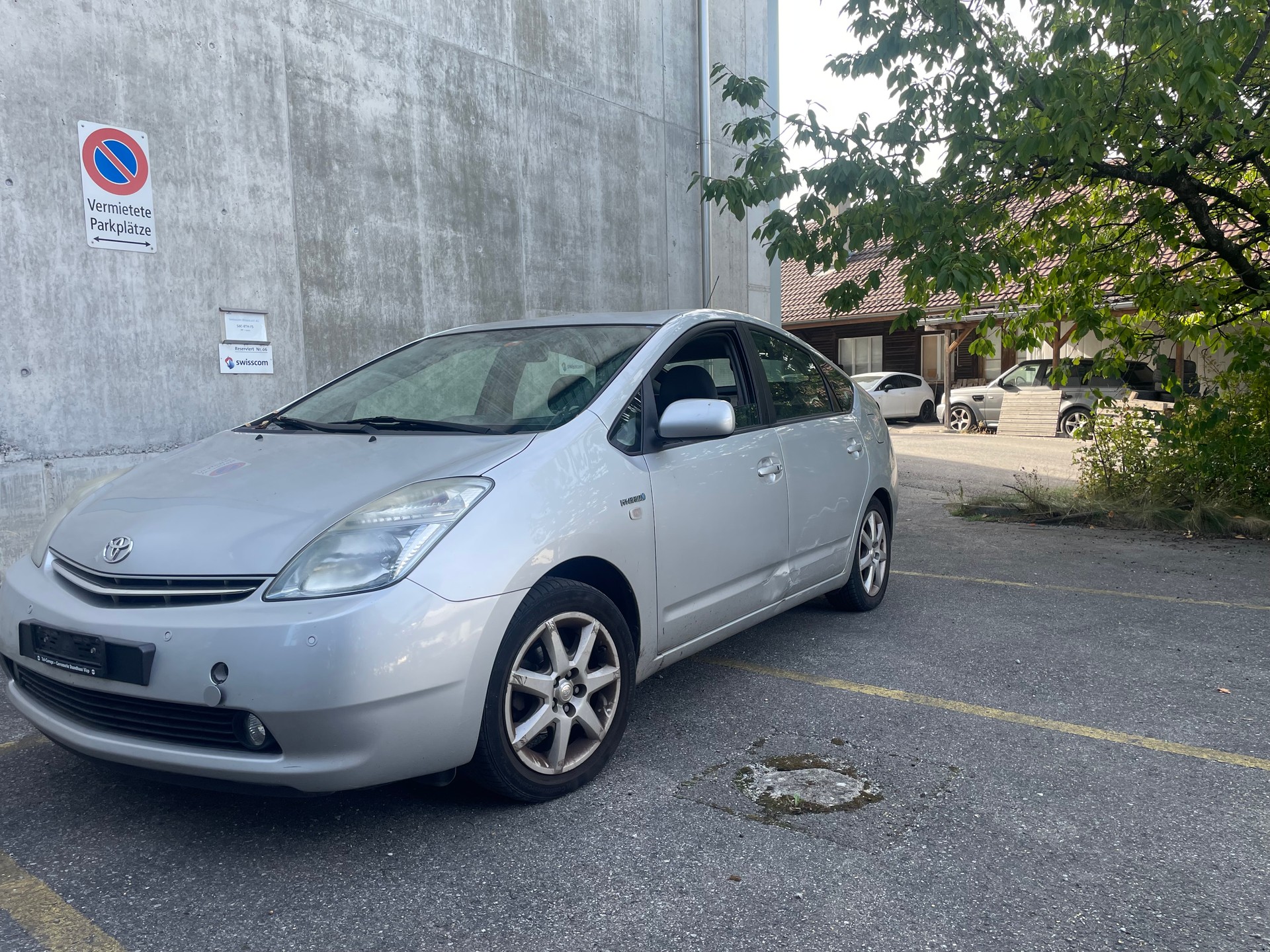 TOYOTA Prius 1.5 16V Hybrid-image-2