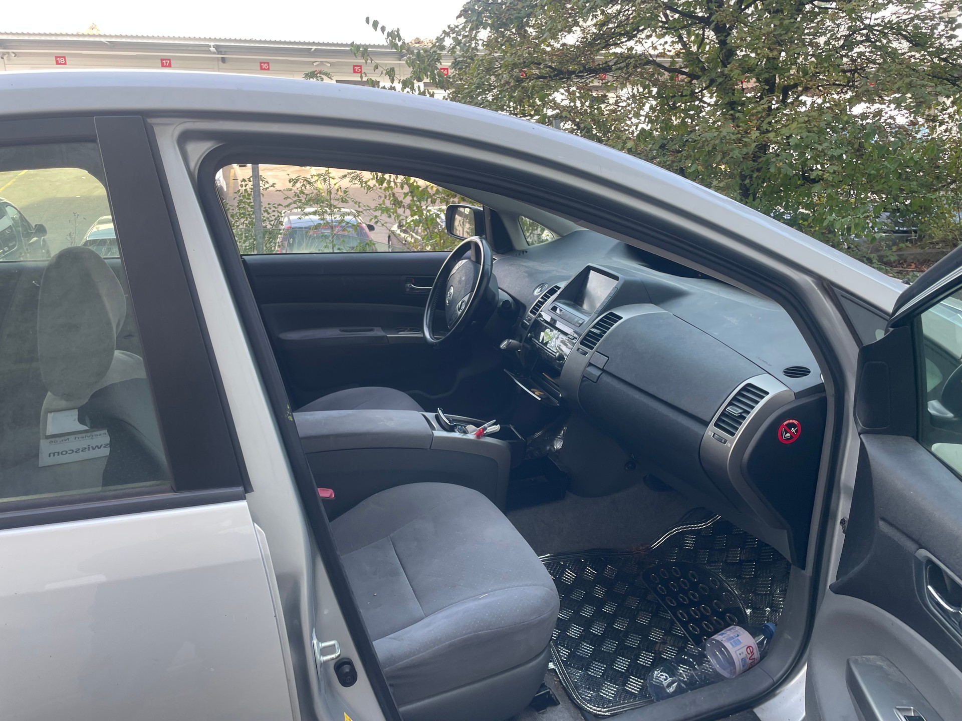 TOYOTA Prius 1.5 16V Hybrid-image-8