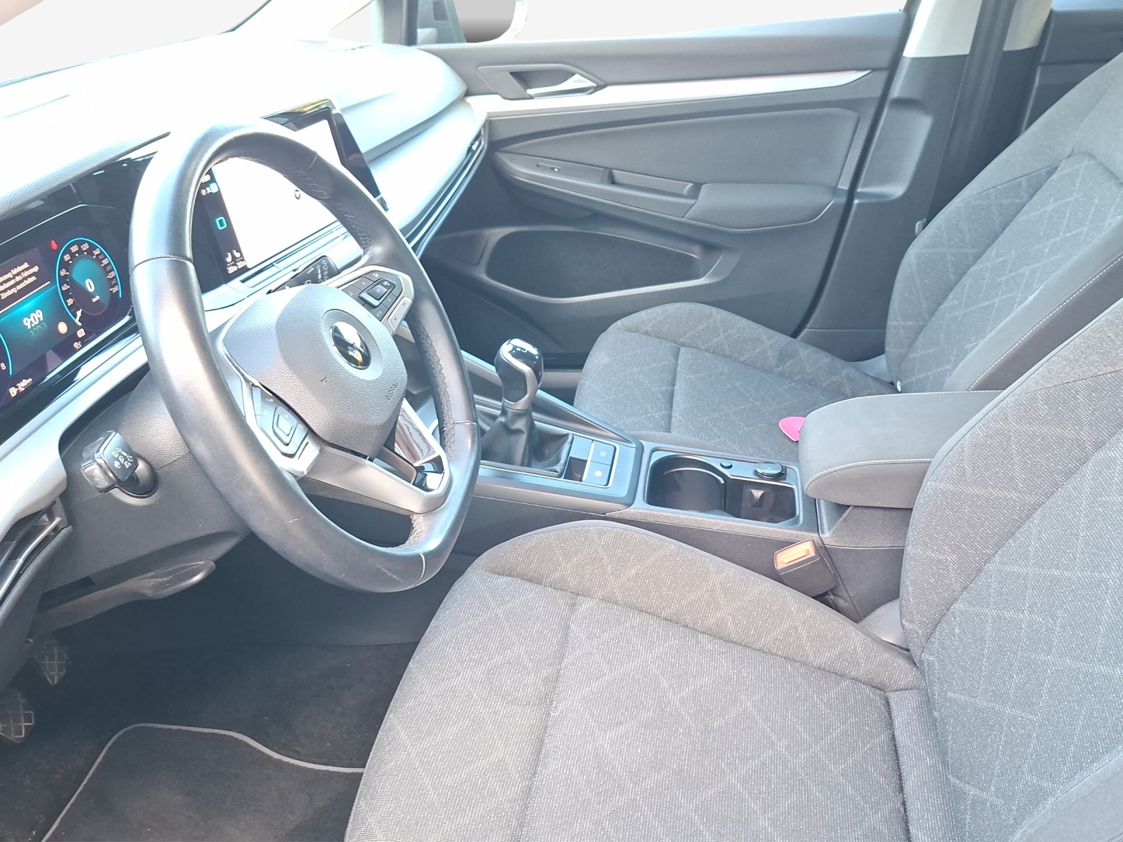 VW Golf Variant 1.0 TSI Life-image-7