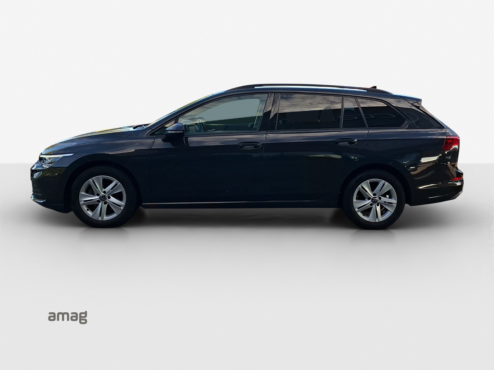 VW Golf Variant 1.0 TSI Life-image-1